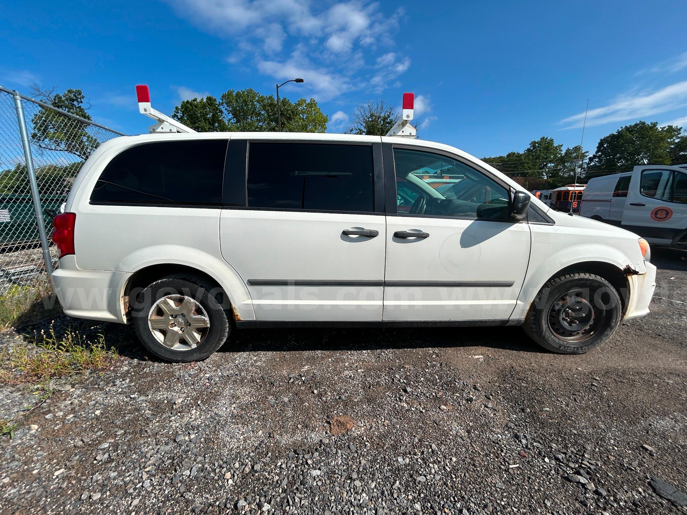 2012 Dodge Grand Caravan  LOW MILEAGE!  SEE VIDEO!!