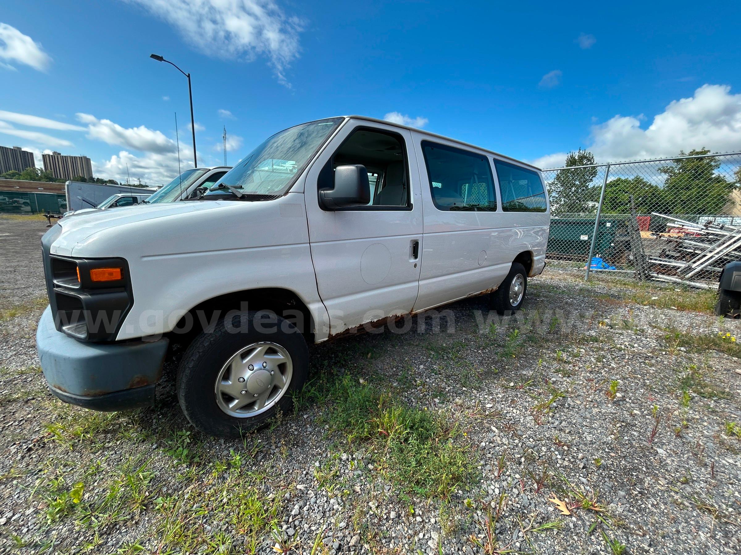 2013 Ford Econoline Passenger Van  SEE VIDEO!!! Ford Econoline Government Surplus Auction - Photo #6