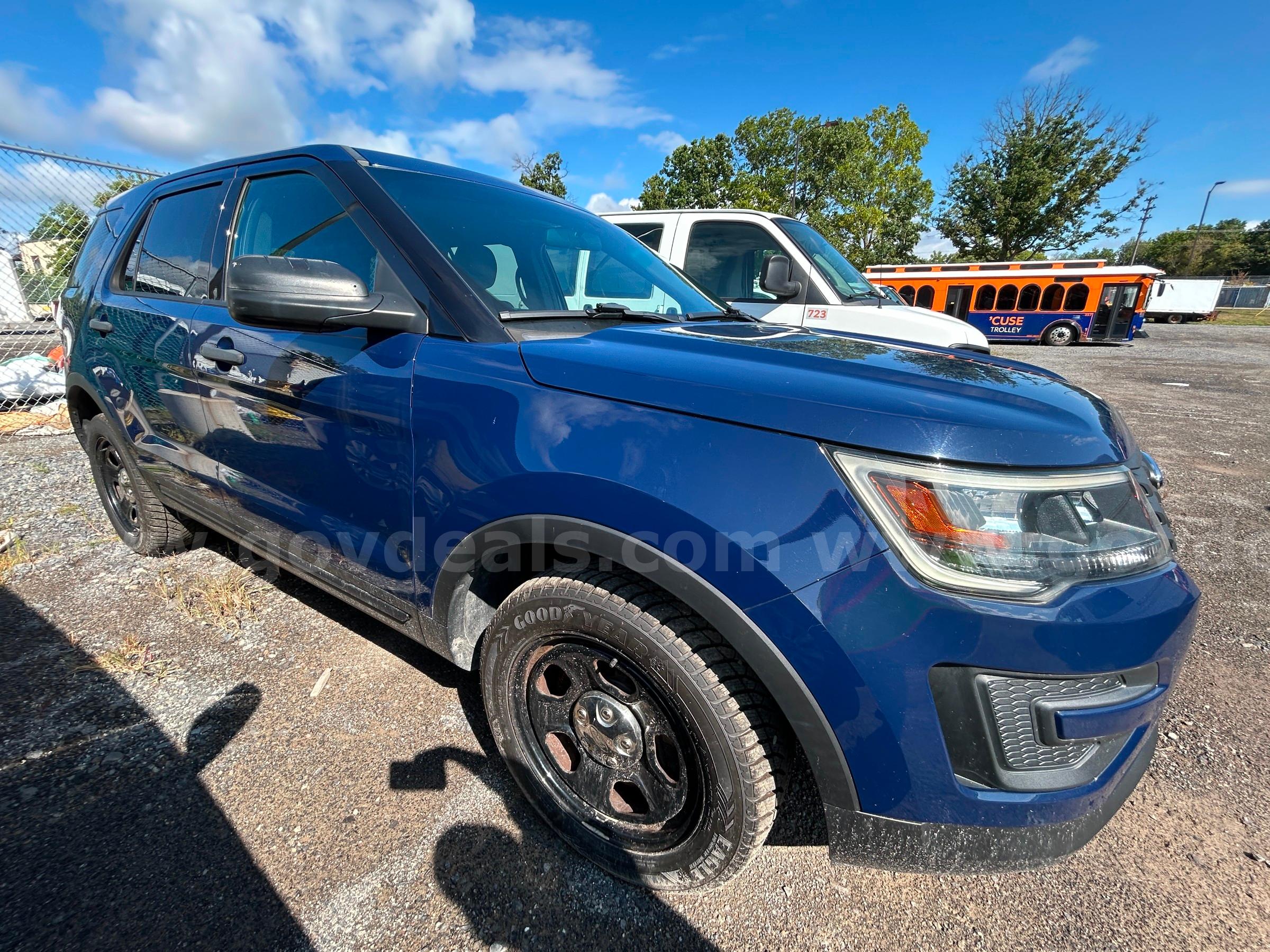 2017 Ford Explorer  SEE VIDEO!!  LOW MILEAGE!! Ford Explorer Government Surplus Auction - Photo #2