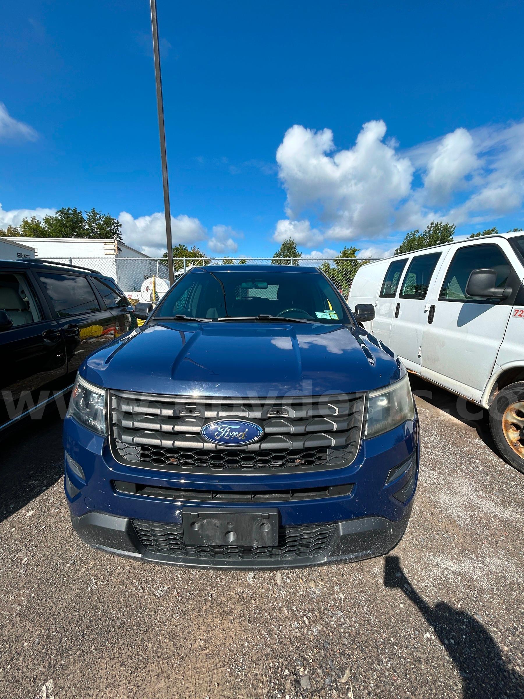 2017 Ford Explorer  SEE VIDEO!!  LOW MILEAGE!! Ford Explorer Government Surplus Auction - Photo #3