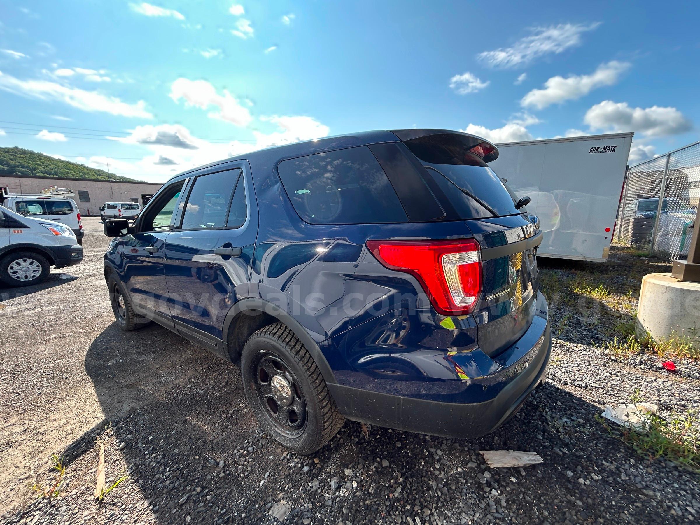 2017 Ford Explorer  SEE VIDEO!!  LOW MILEAGE!! Ford Explorer Government Surplus Auction - Photo #4