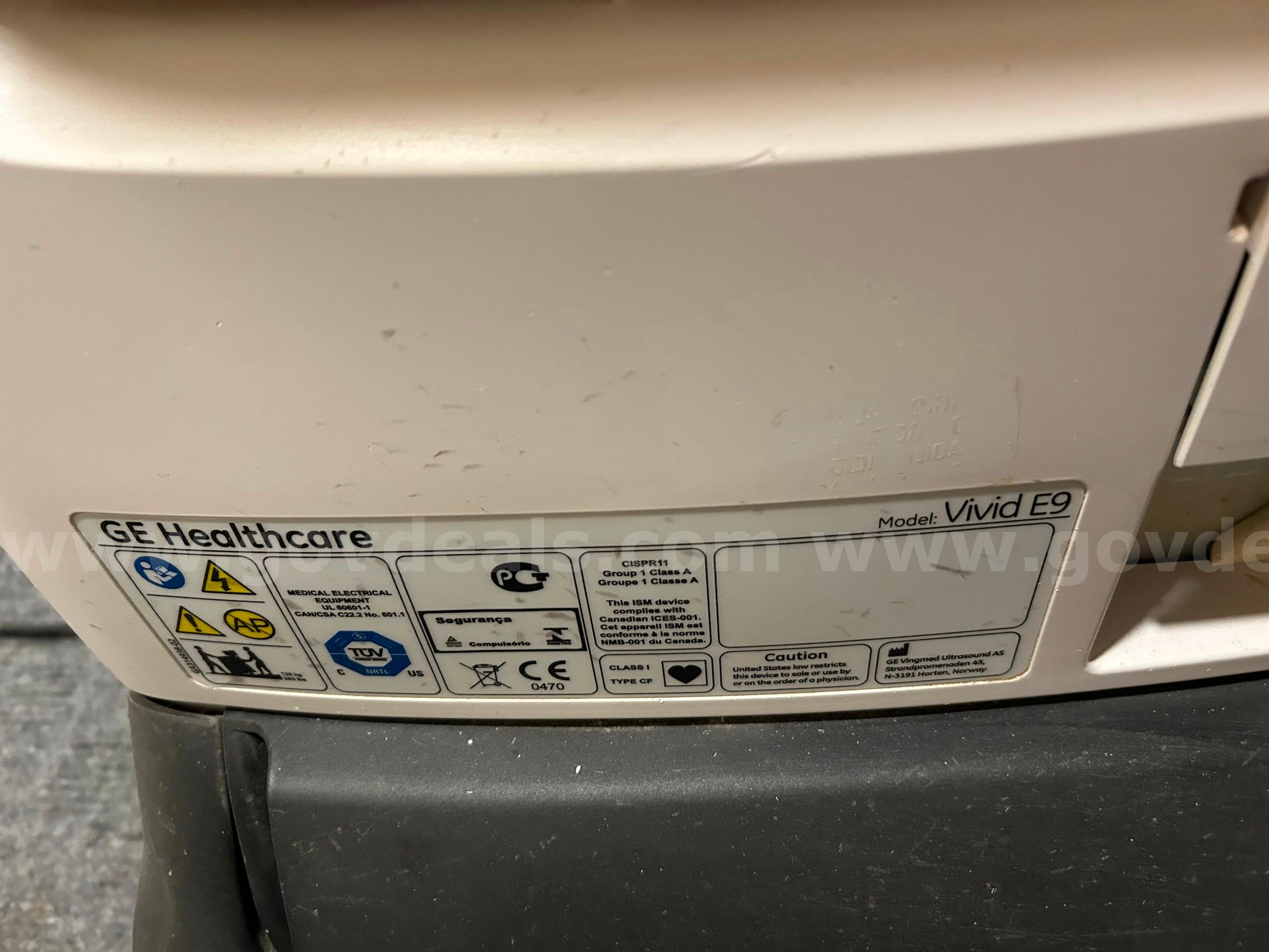 GE VIVID E9 ULTRASOUND SN:VE94506 GE VIVID E9 Government Surplus Auction - Photo #5