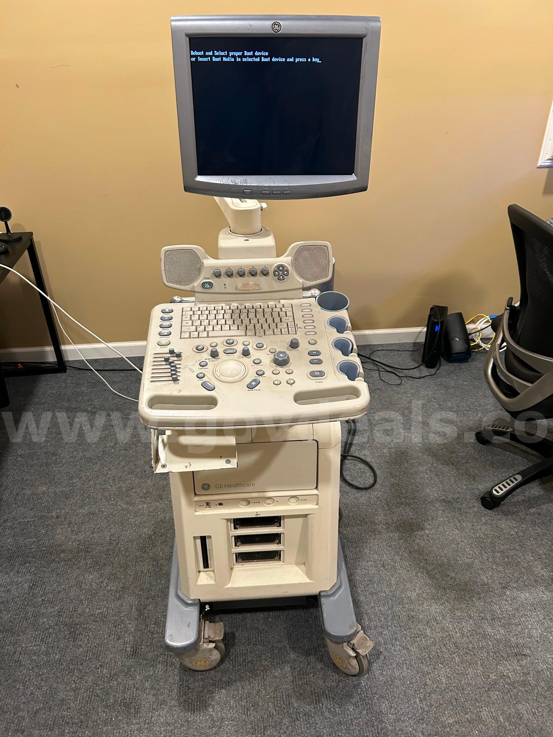 GE LOGIQ P5 ULTRASOUND SN:80619SU0 GE GE LOGIQ P5 Government Surplus Auction - Primary Photo