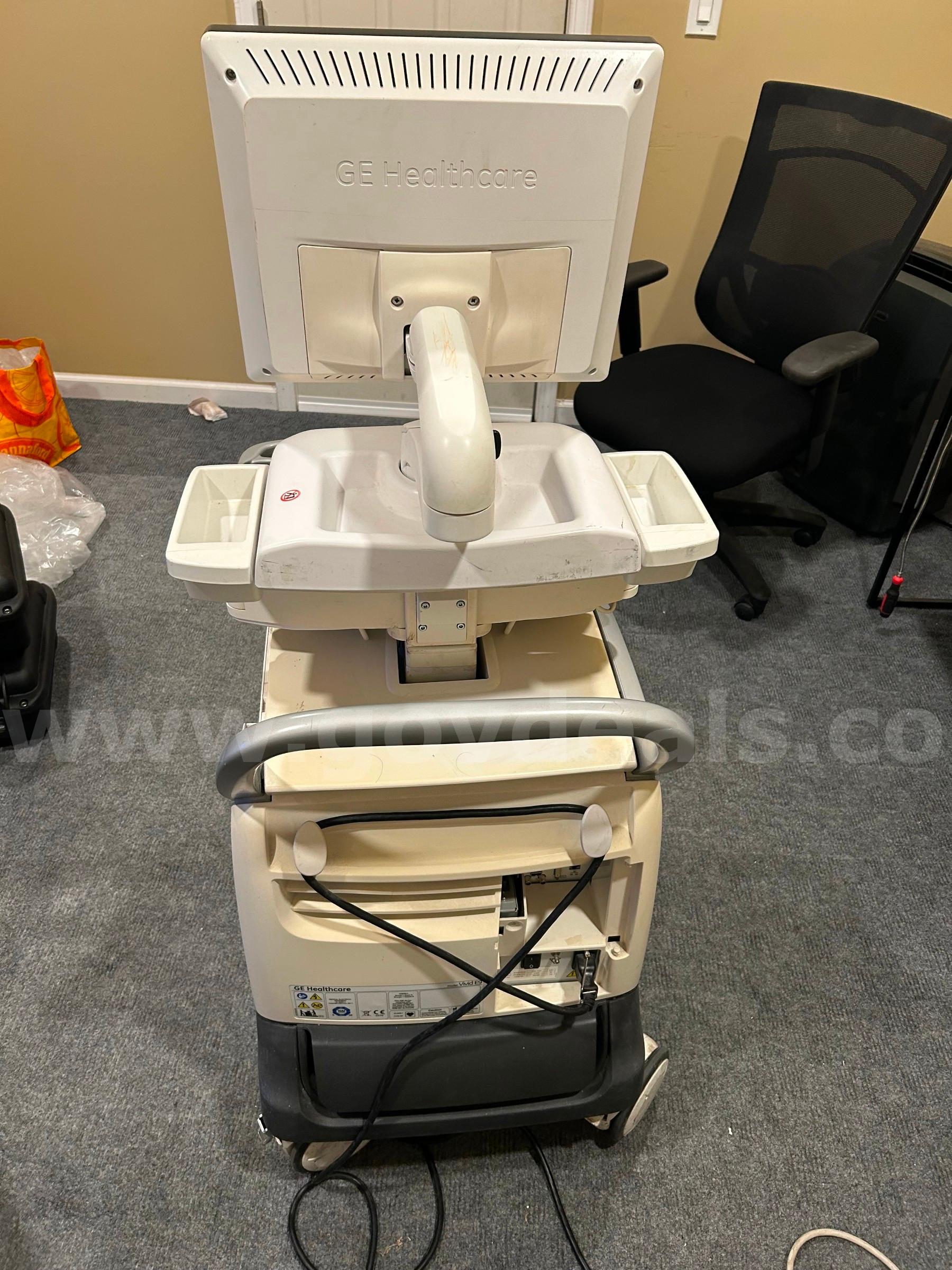 GE VIVID E9 ULTRASOUND SN:VE92546 GE VIVD E9 Government Surplus Auction - Photo #4