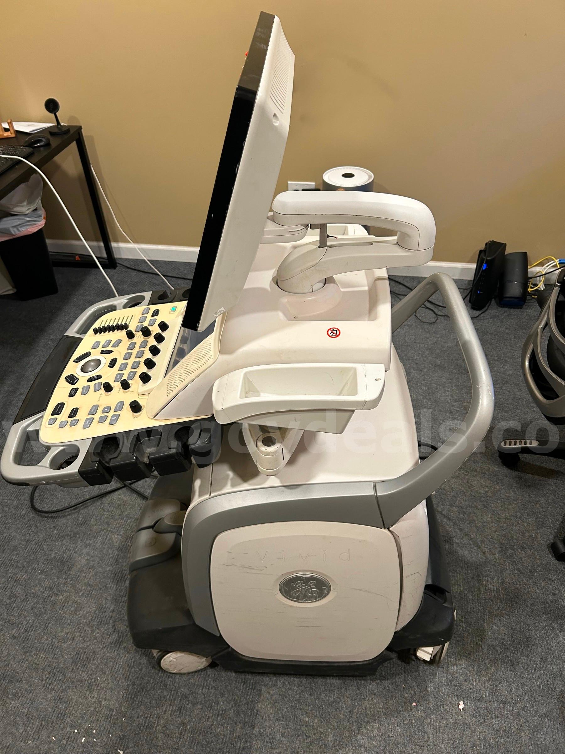 GE VIVID E9 ULTRASOUND SN:VE92972 GE VIVID E9 Government Surplus Auction - Photo #5
