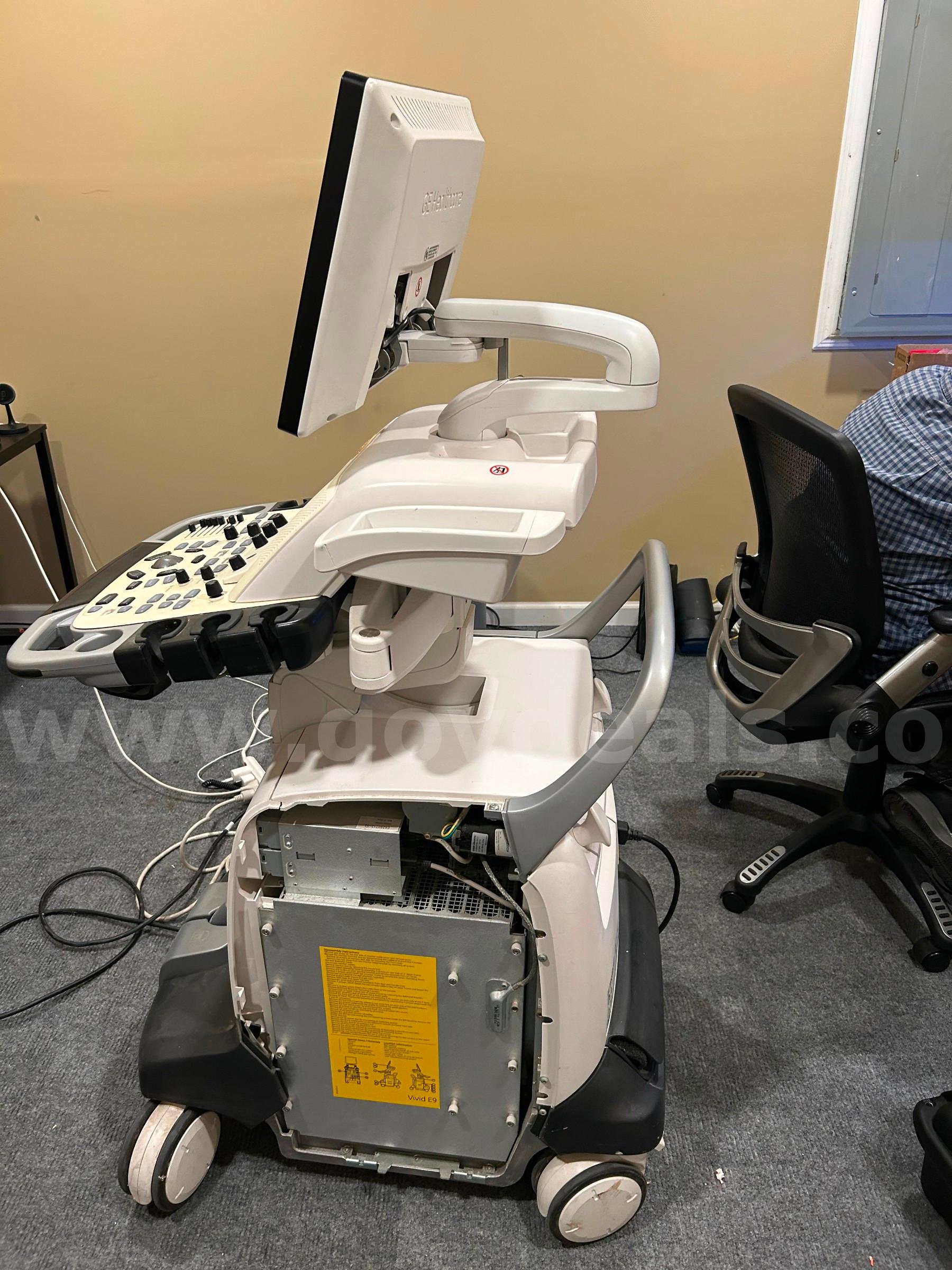 GE VIVID E9 ULTRASOUND GE VIVID E9 Government Surplus Auction - Photo #3