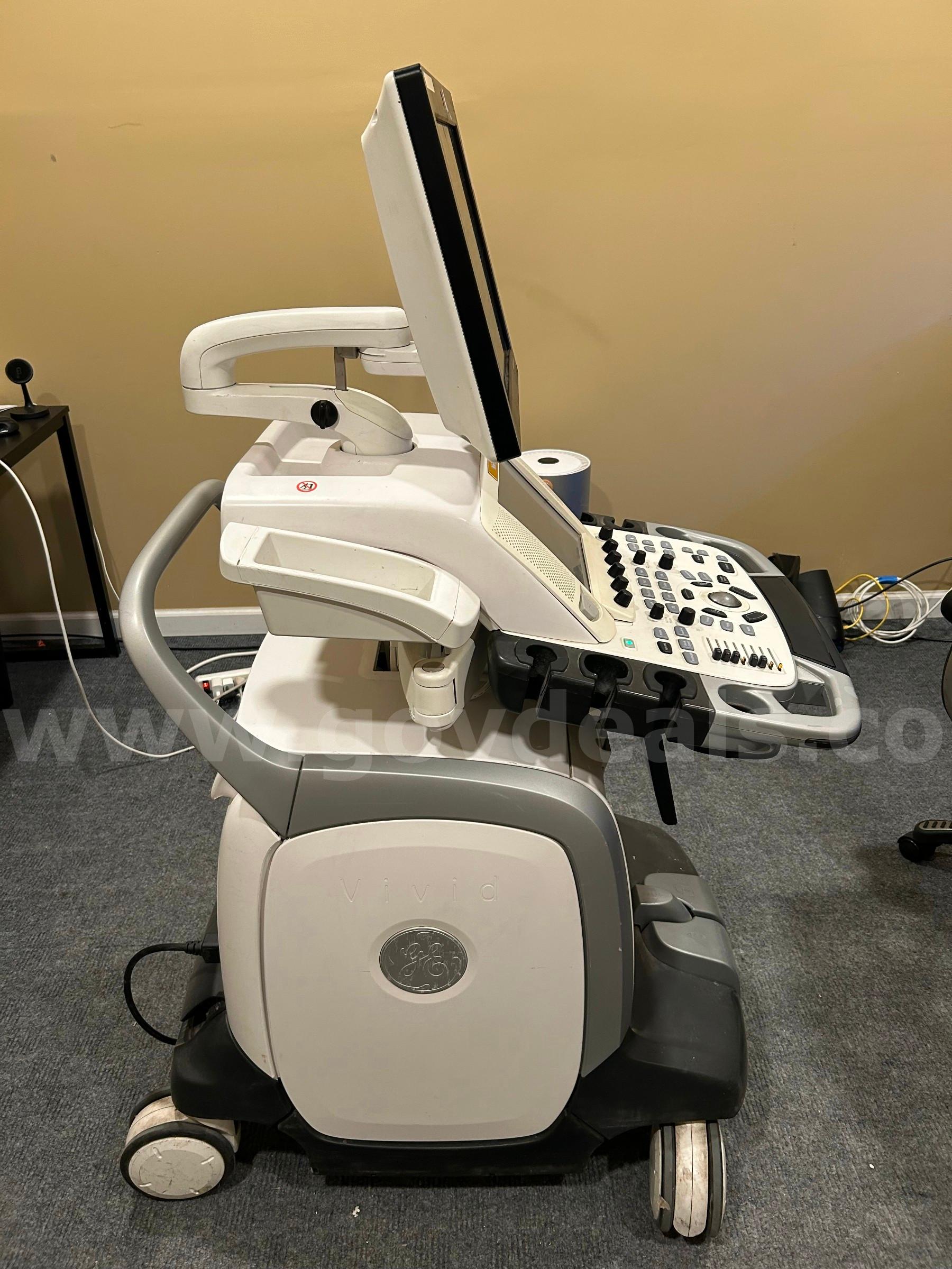 GE VIVID E9 ULTRASOUND SN:VE92659 GE VIVID E9 Government Surplus Auction - Photo #2
