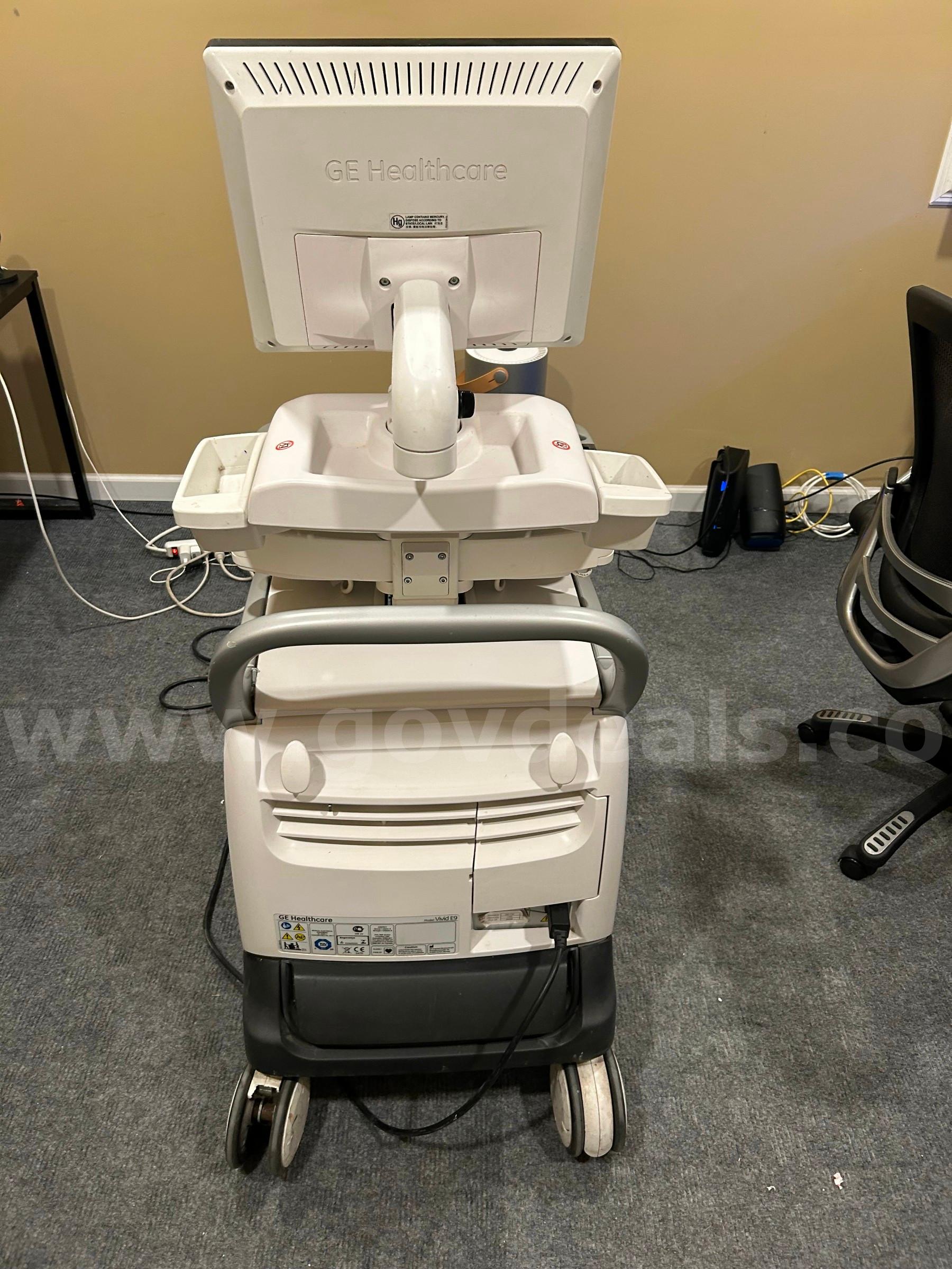 GE VIVID E9 ULTRASOUND SN:VE92659 GE VIVID E9 Government Surplus Auction - Photo #3