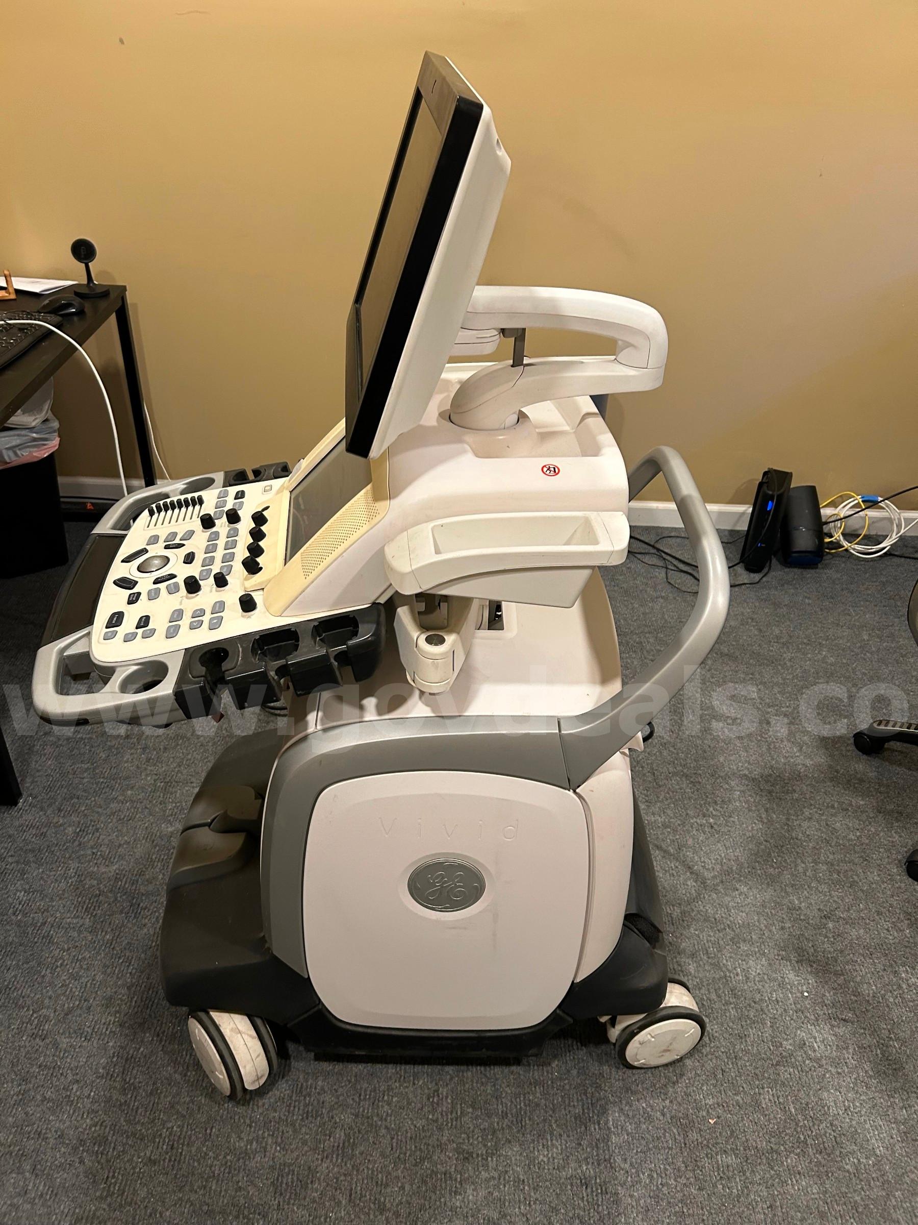 GE VIVID E9 ULTRASOUND SN:VE93444 GE VIVID E9 Government Surplus Auction - Photo #2