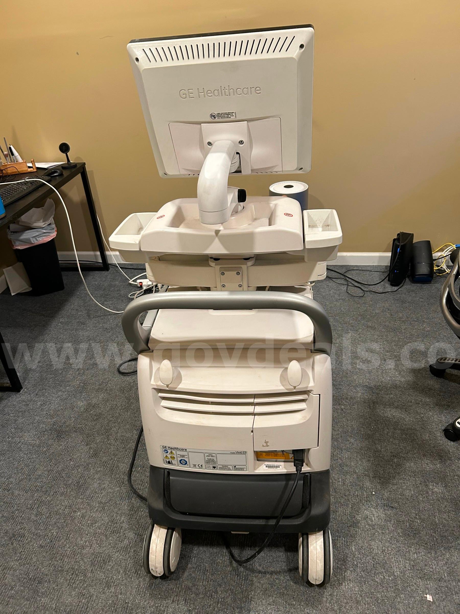 GE VIVID E9 ULTRASOUND SN:VE93444 GE VIVID E9 Government Surplus Auction - Photo #4