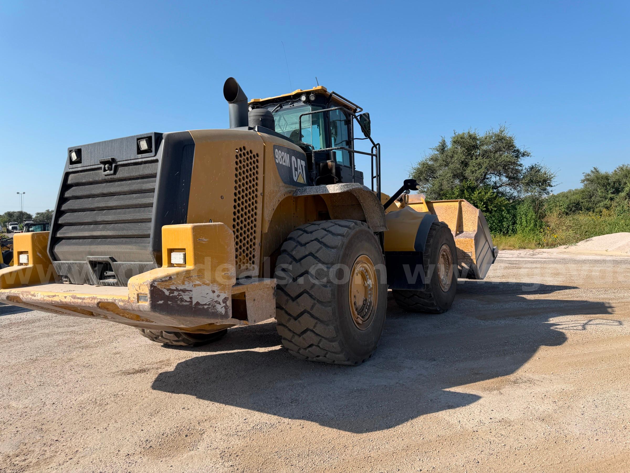 2017 Caterpillar 982M Wheel Loader Caterpillar 982M Government Surplus Auction - Photo #5