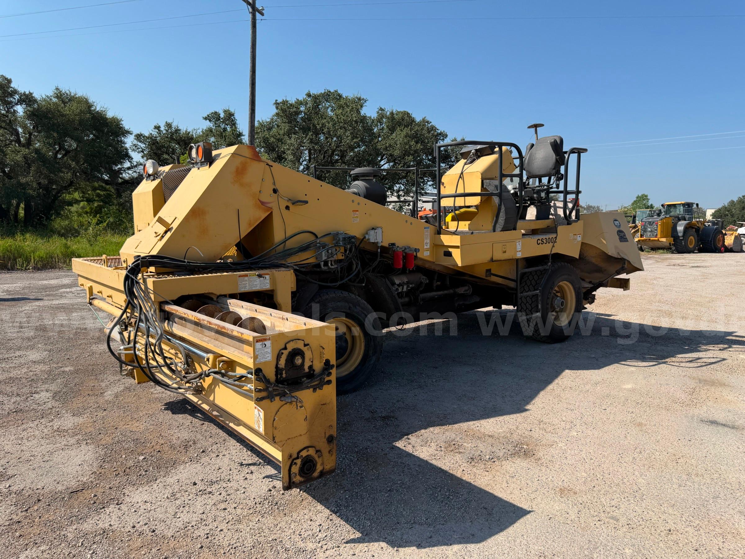 Etnyre FWD Chip Spreader Etnyre 2WD Government Surplus Auction - Primary Photo