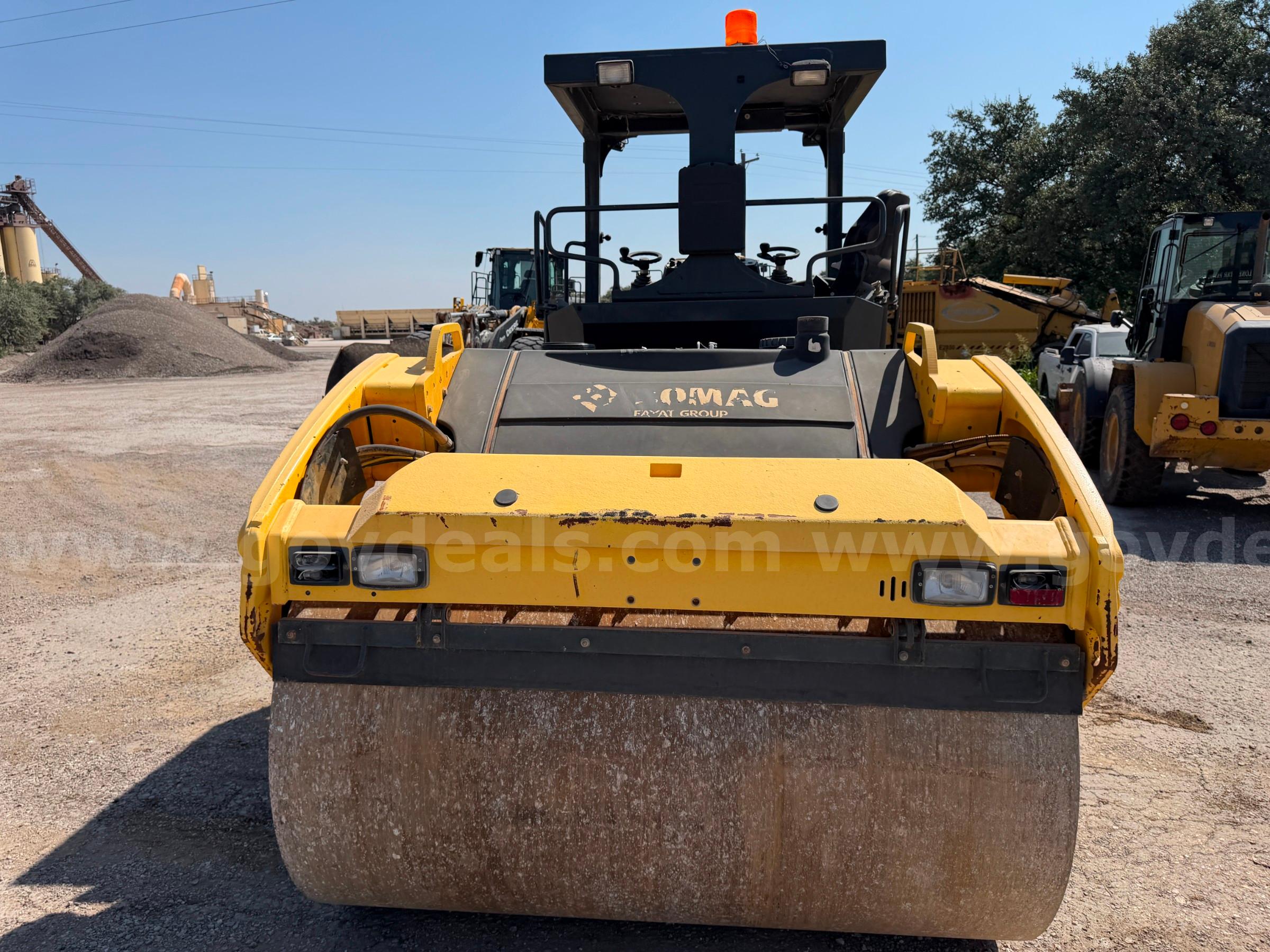 Bomag Tandem Roller BW190 AD Bomag BW190 Government Surplus Auction - Photo #3