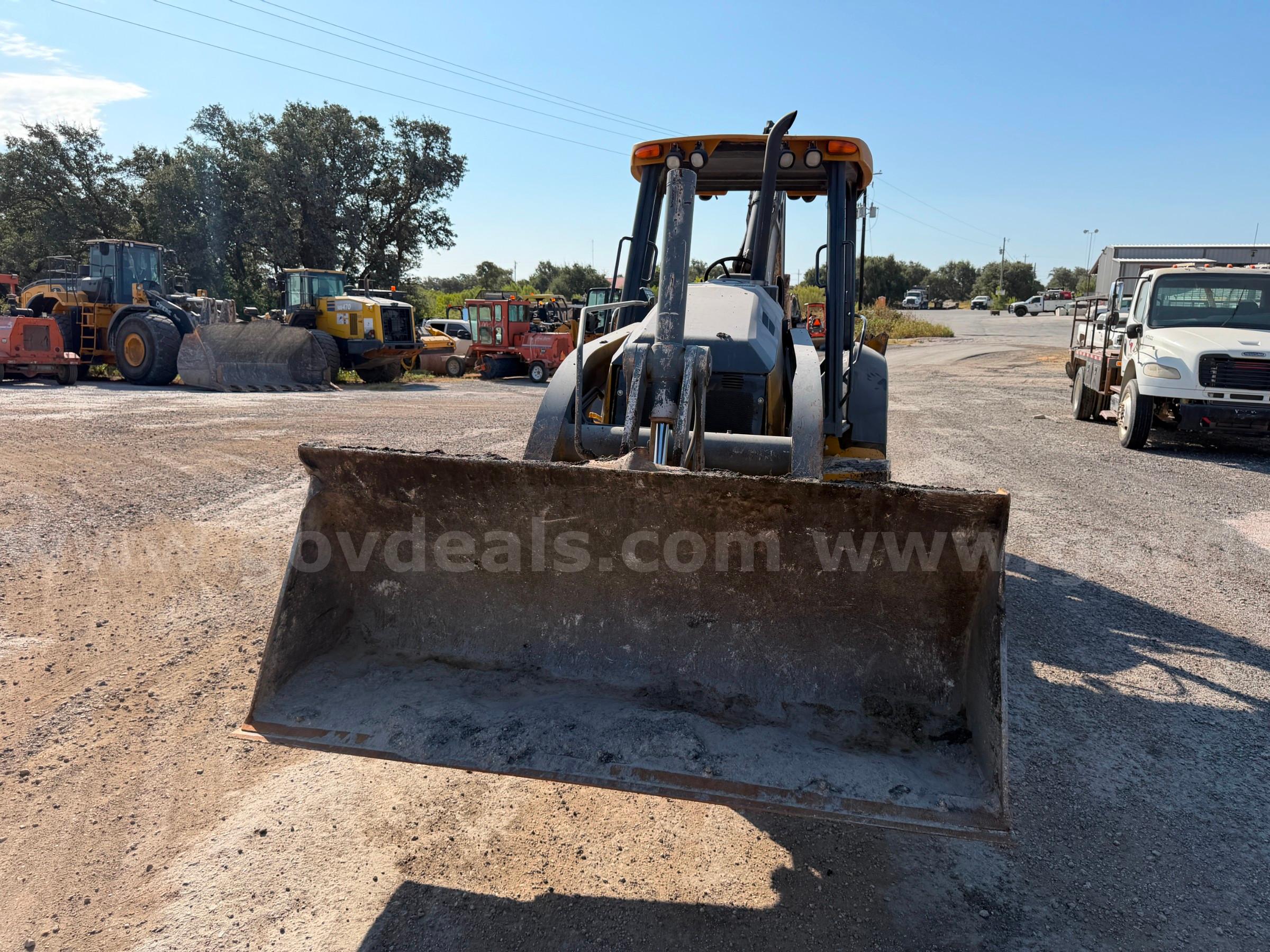 2014 John Deere 310L EP Backhoe John Deere 310L Government Surplus Auction - Photo #5