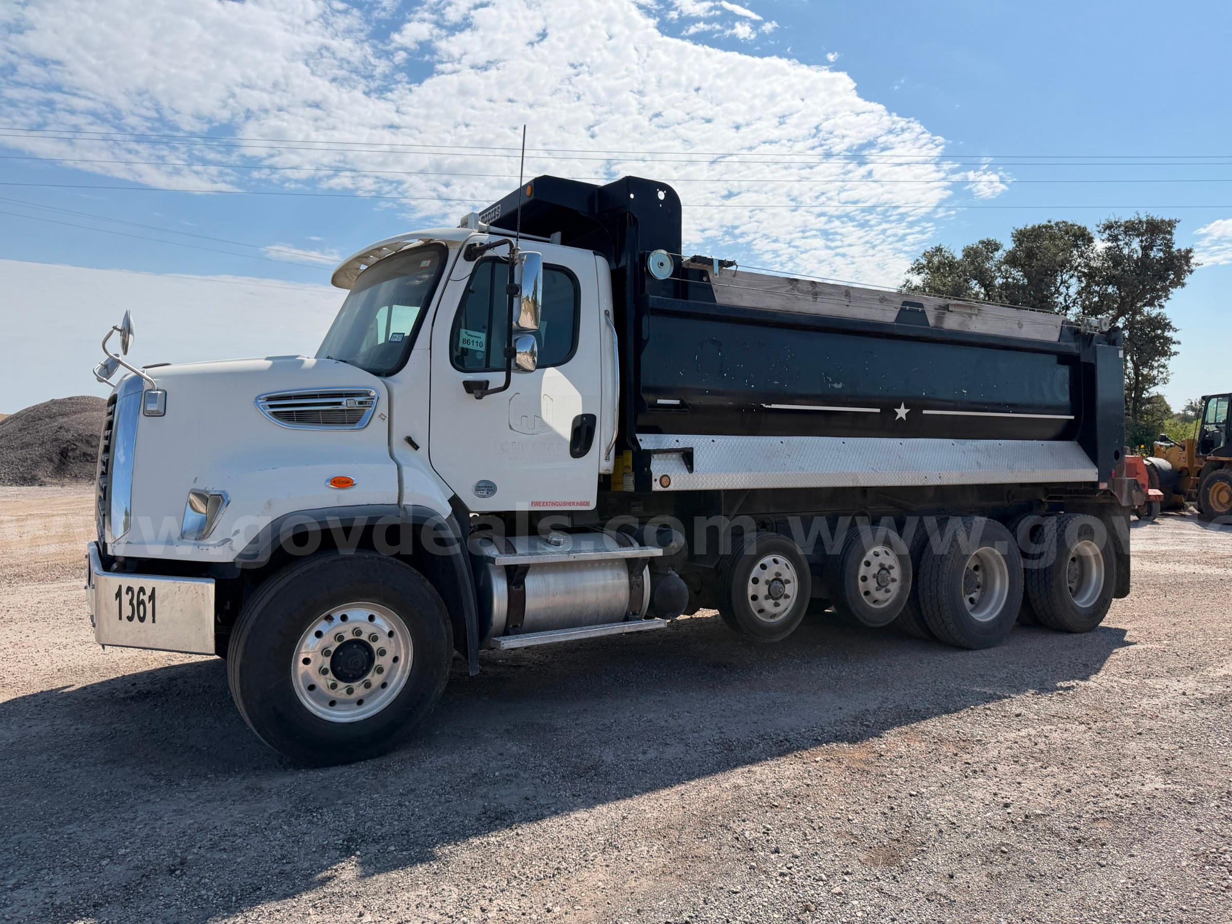 2017 Freightliner 108SD Dump Truck