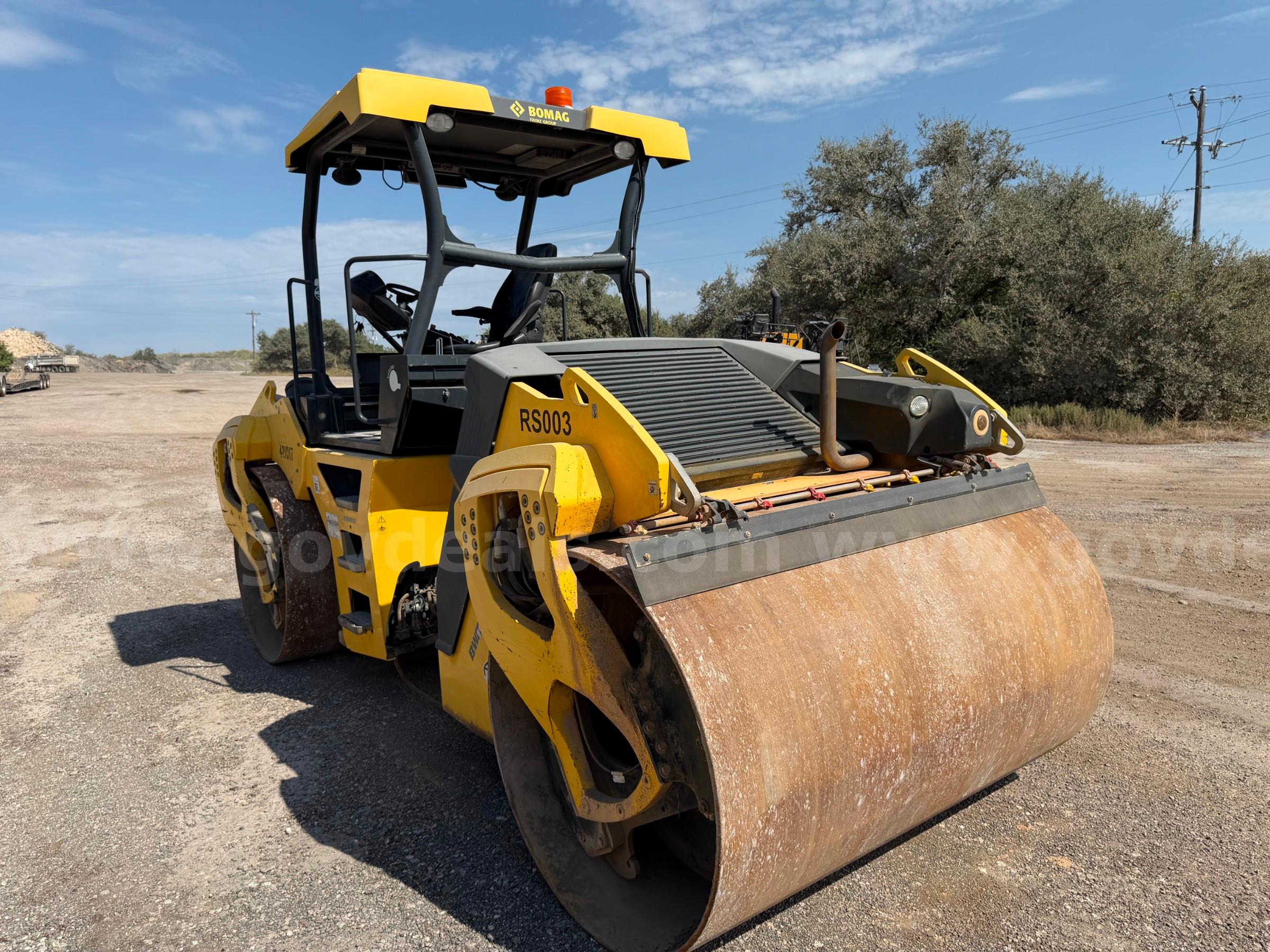 2015 Bomag BW190AD Double Drum Roller Bomag BW190AD Government Surplus Auction - Photo #2