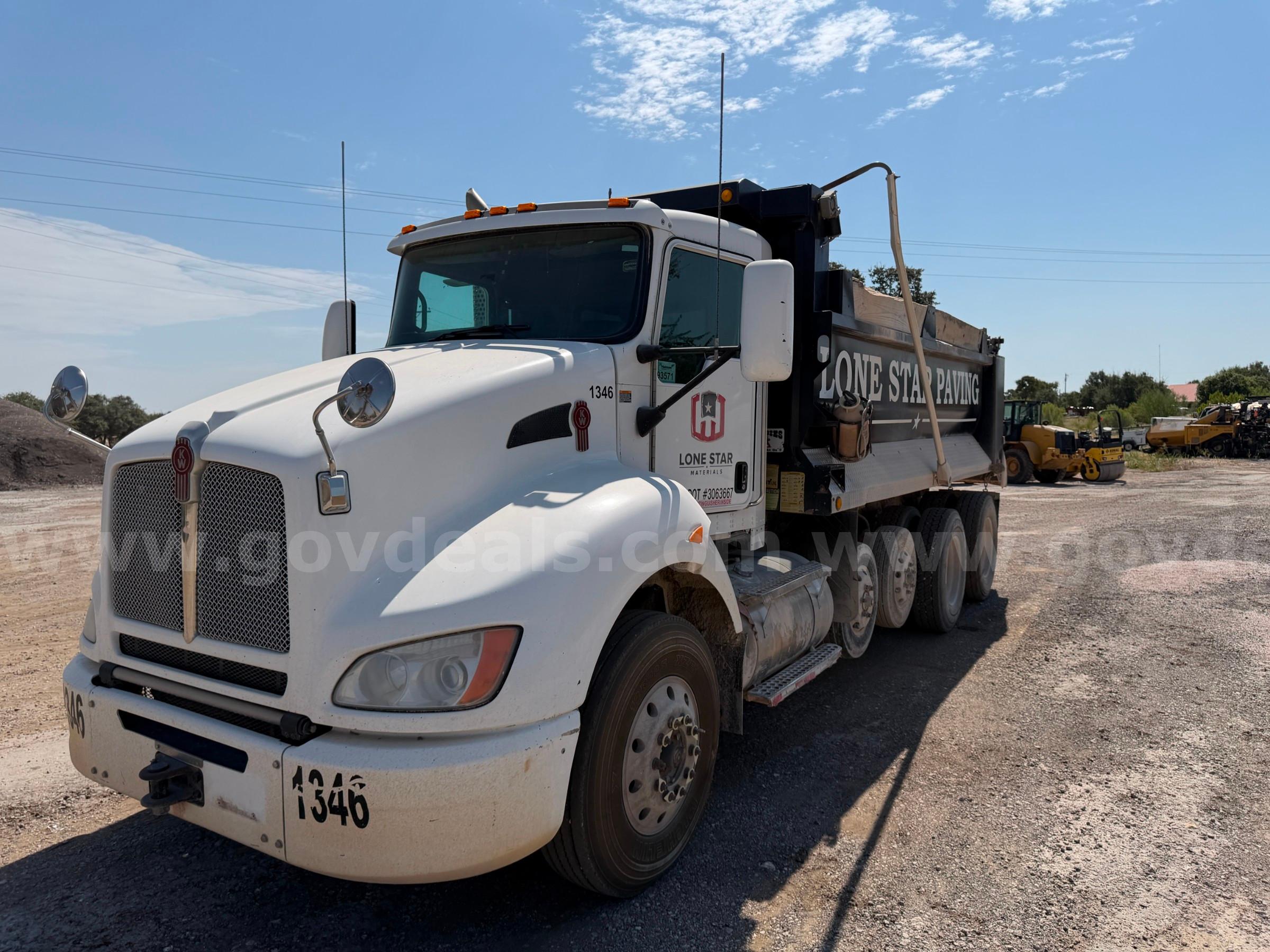 2016 Kenworth T400 Dump Truck Overload Axles Kenworth T400 Government Surplus Auction - Photo #4