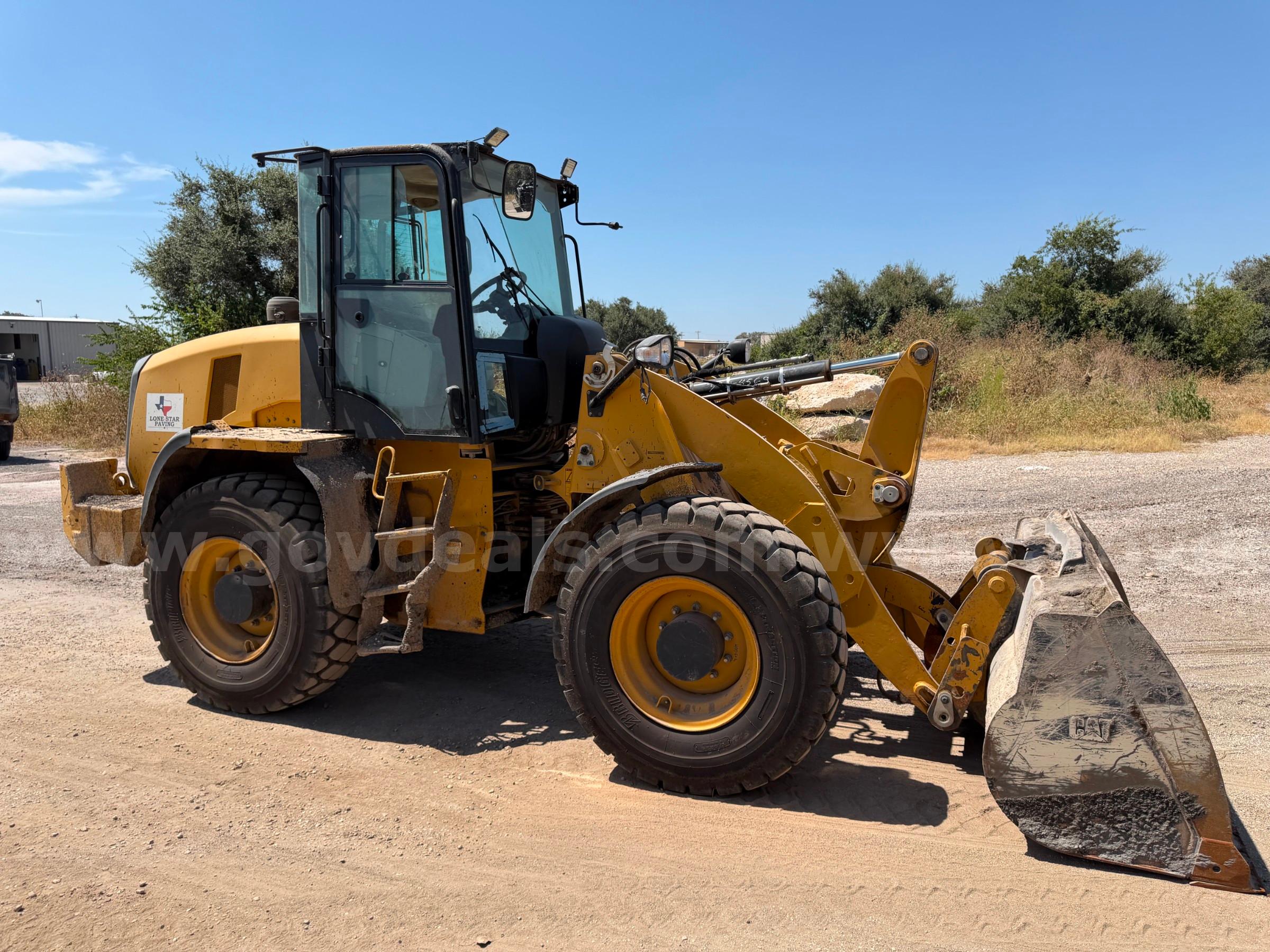 2015 Caterpillar 914K Wheel Loader Caterpillar 914K Government Surplus Auction - Photo #2