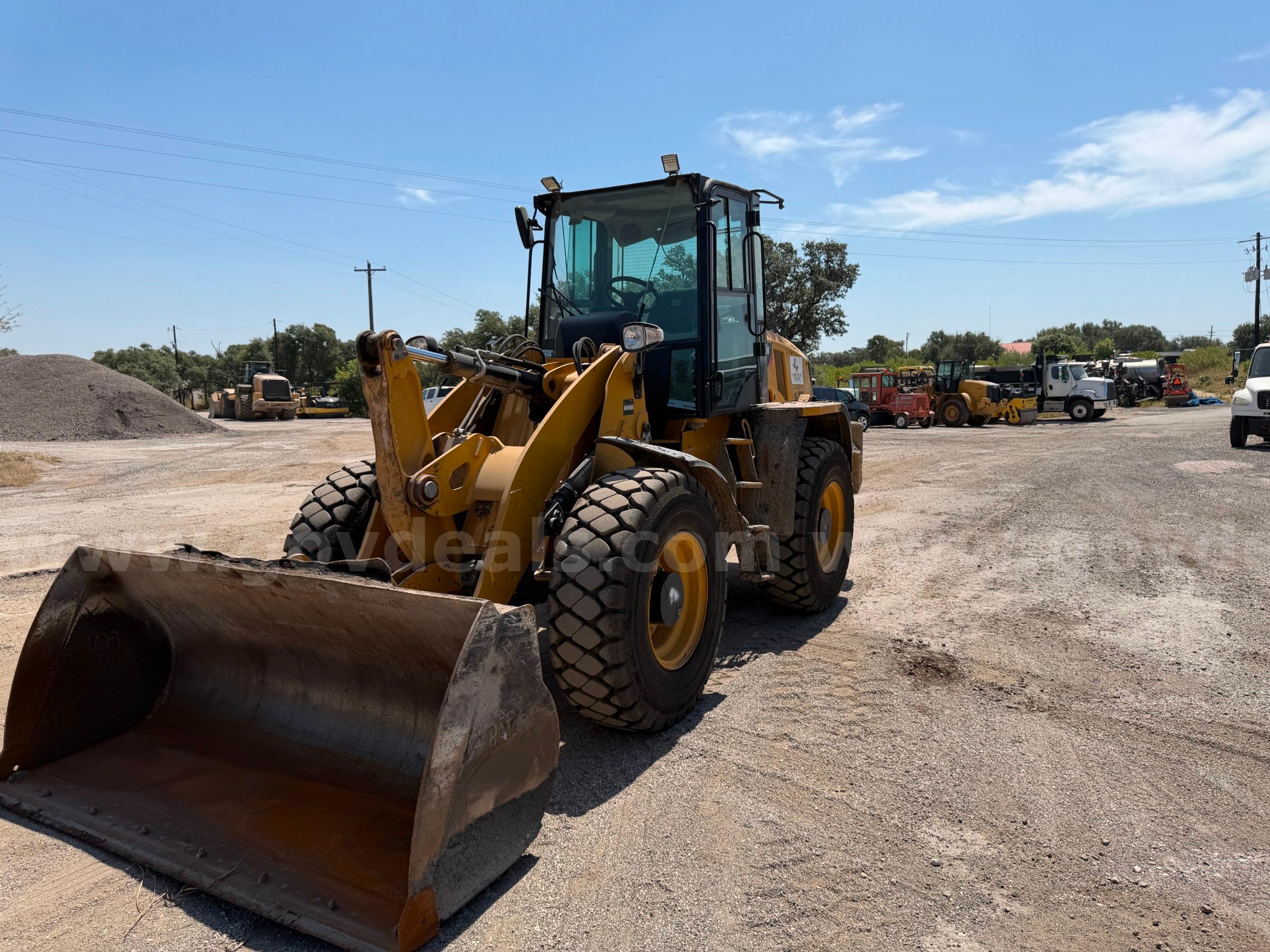 2015 Caterpillar 914K Wheel Loader Caterpillar 914K Government Surplus Auction - Photo #4