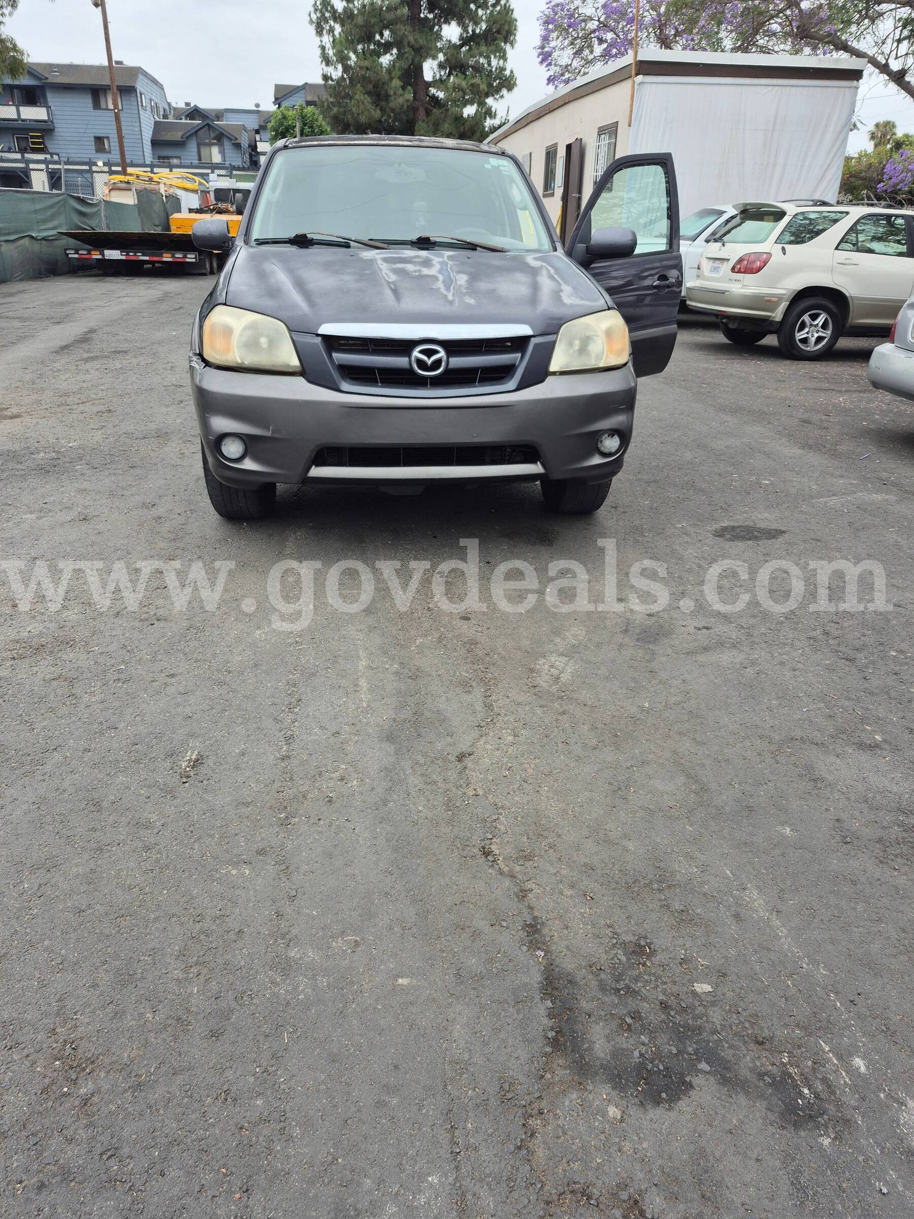 2005 Mazda Tribute s 2WD 4-spd AT Mazda Tribute Government Surplus Auction - Primary Photo