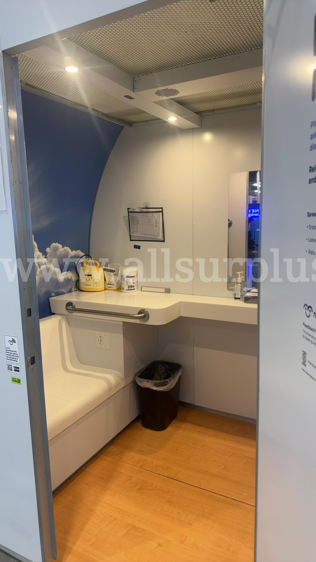 1 Ea. Mamava V5 ADA Lactation Suite Pod Mamava V5 ADA Government Surplus Auction - Photo #2