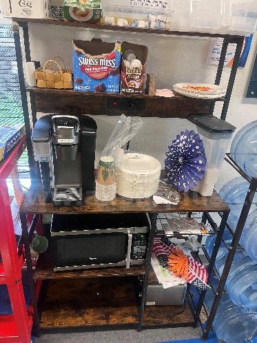 Coffee stand, and Storage Shelf   Government Surplus Auction - Photo #2