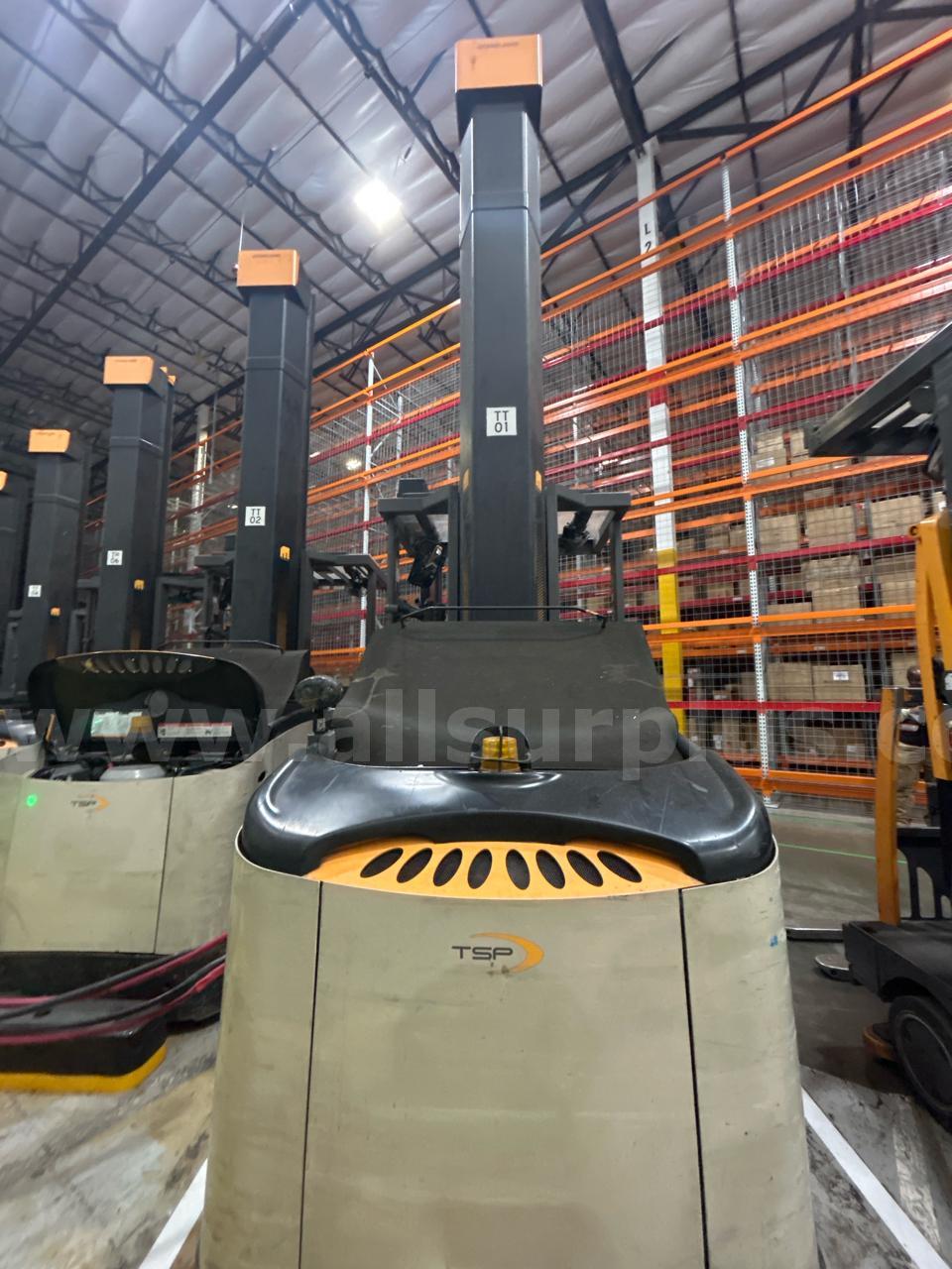 Crown TSP 7000 Series Electric VNA Turret Stockpicker Crown 7000 Government Surplus Auction - Photo #6