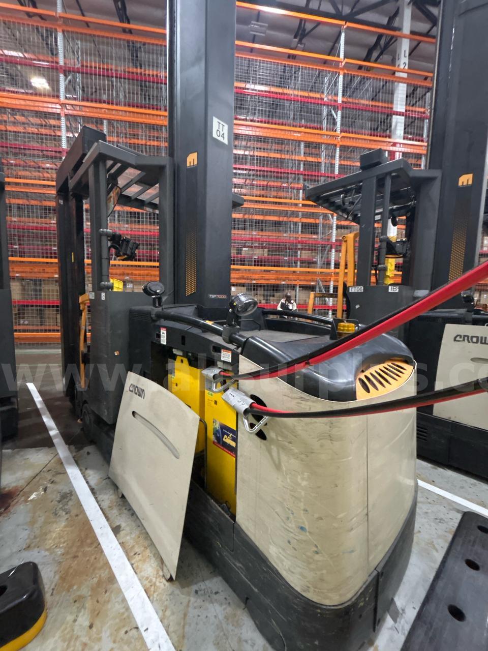 Crown TSP 7000 Series Electric VNA Turret Stockpicker Crown 7000 Government Surplus Auction - Photo #6