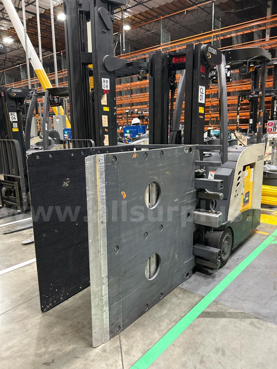 Crown RC 5500 Series Stand-Up Electric Forklift with Carton Clamp Crown 5500 Government Surplus Auction - Photo #6