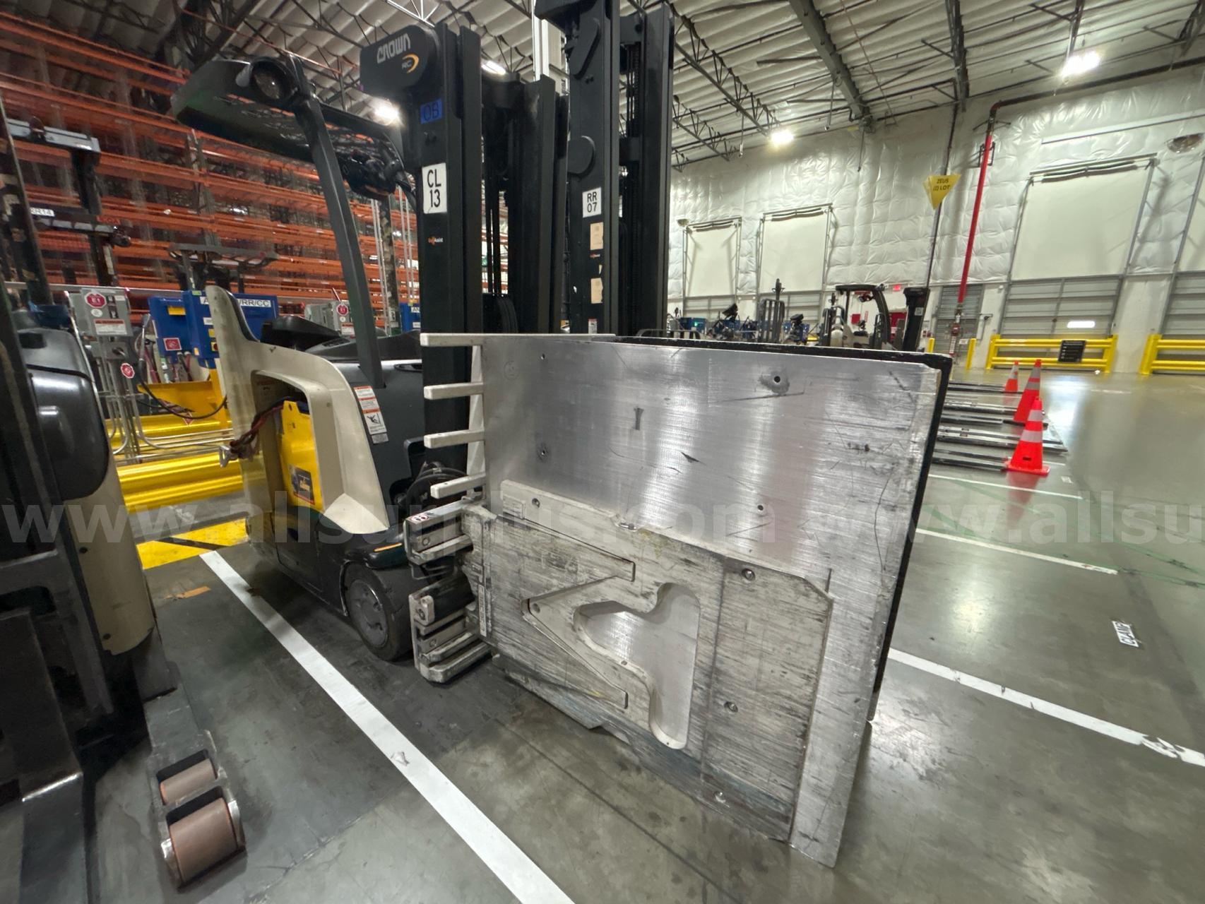 Crown RC5535-35 Stand-Up Electric Forklift