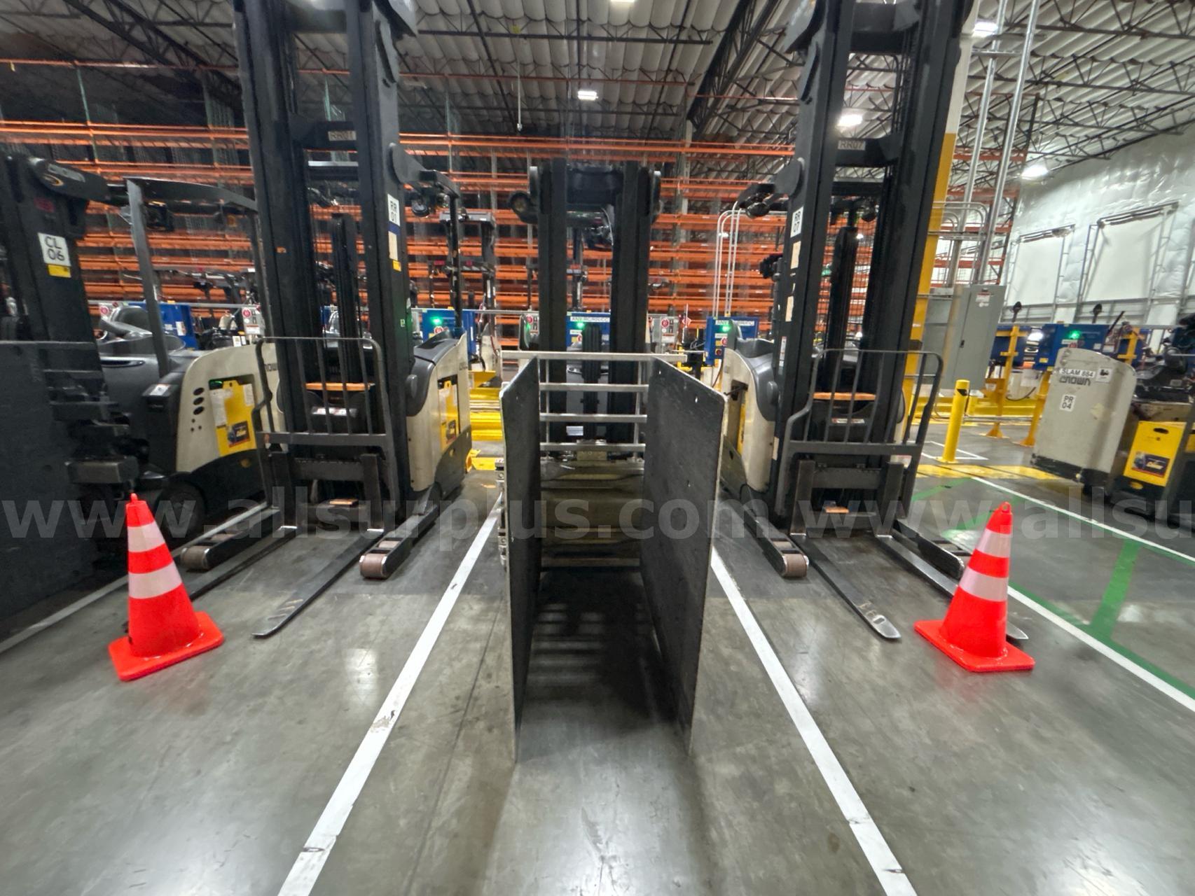 Crown RC5535-35 Stand-Up Electric Forklift Crown RC5535 Government Surplus Auction - Photo #3