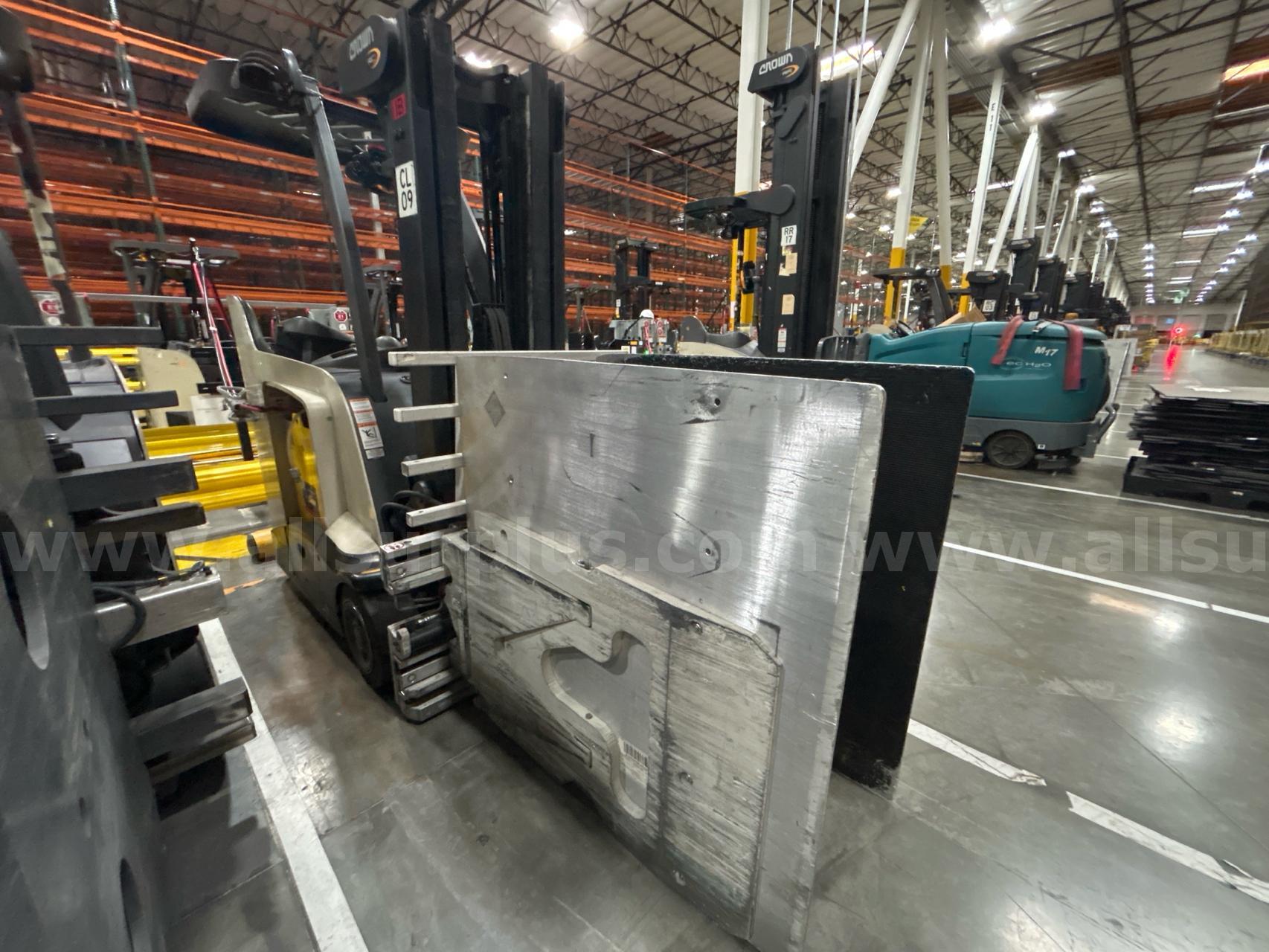 Crown RC 5500 Series Stand-Up Electric Forklift with Carton Clamp