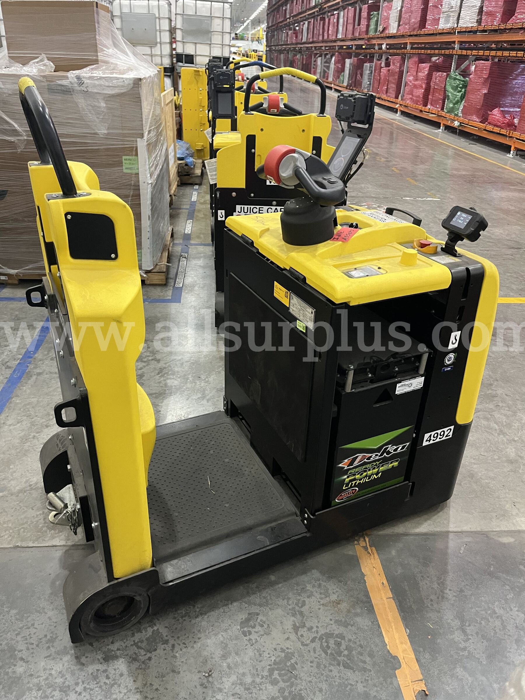 2021 Hyster LO5.0T Electric Ride-On Tow Tractor Hyster LO5.0T Government Surplus Auction - Photo #4
