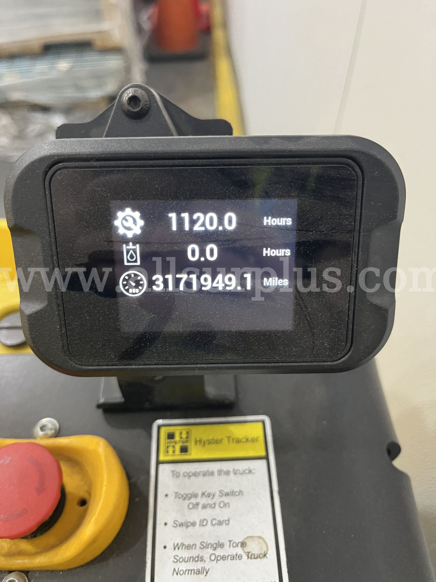 2021 Hyster LO5.0T Electric Ride-On Tow Tractor Hyster LO5.0T Government Surplus Auction - Photo #6