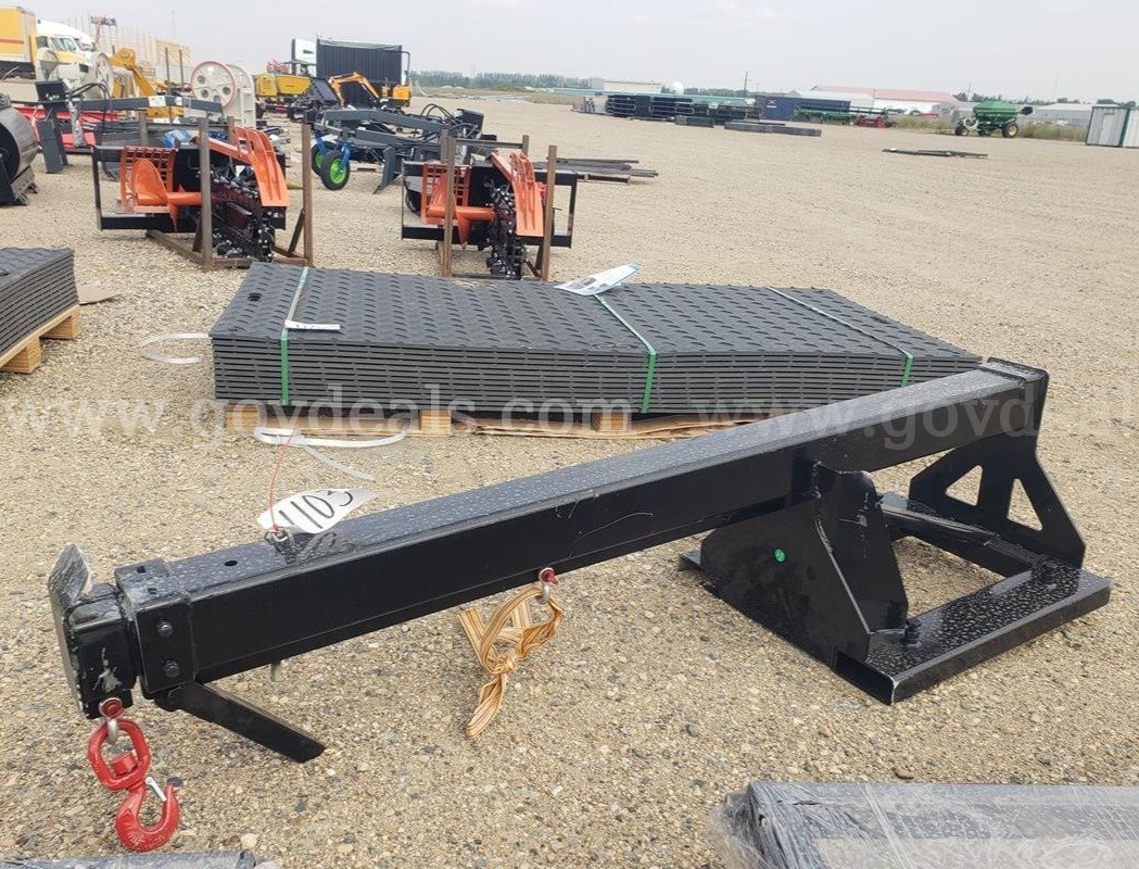 Forklift Telescopic Boom   Government Surplus Auction - Photo #2