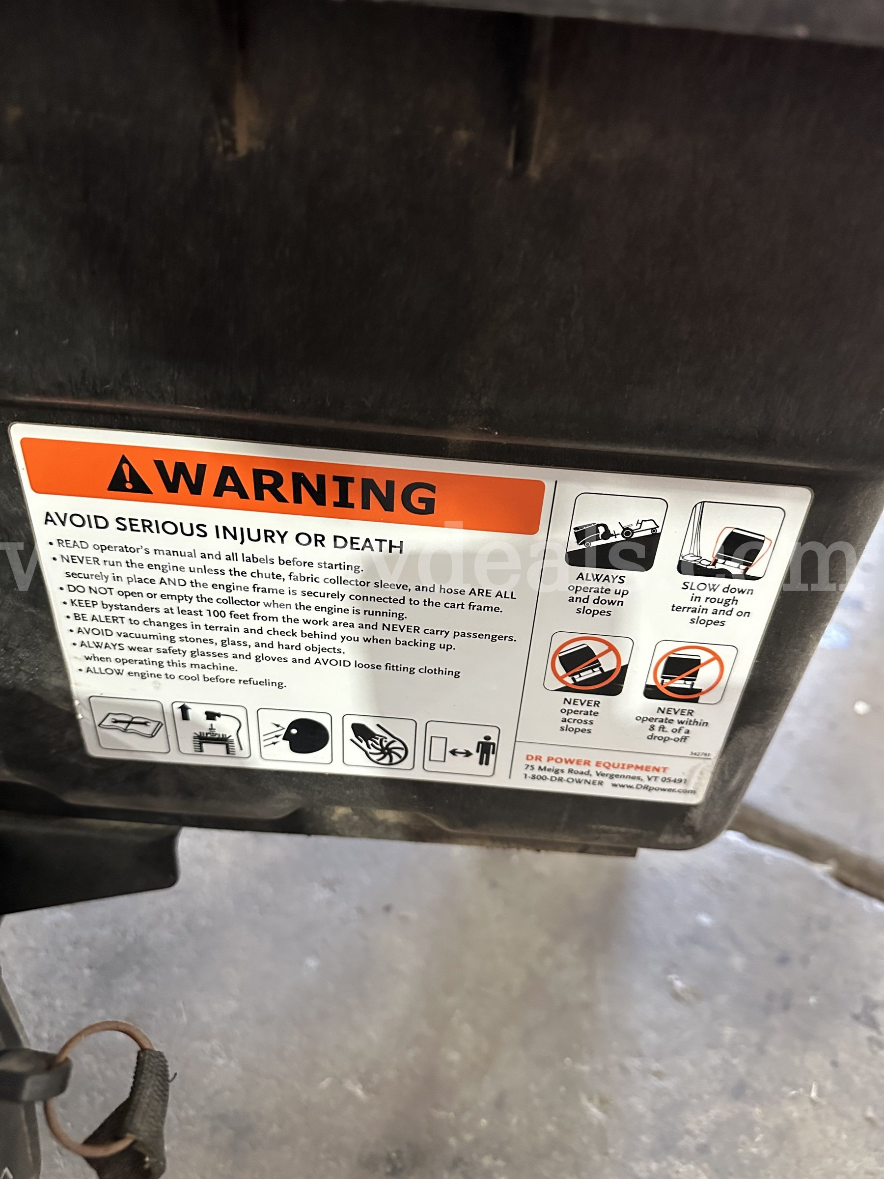 DR Leaf & Lawn Vacuum – 223cc OHV Engine with Collection Hopper & Accessories DR 223cc Government Surplus Auction - Photo #3