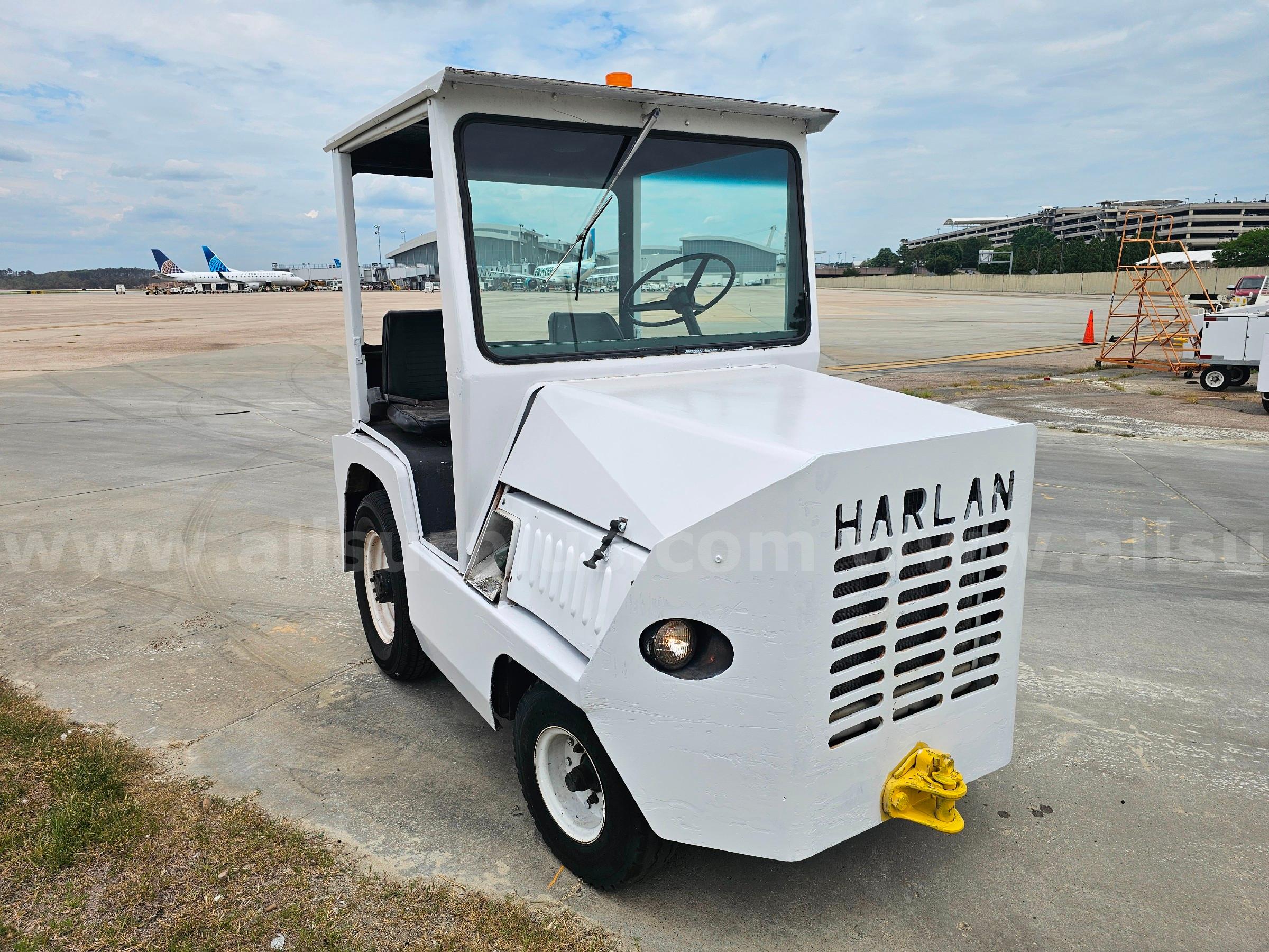 1983 Harlan HTAD30 Bag Tug Harlan HTAD30 Government Surplus Auction - Photo #6