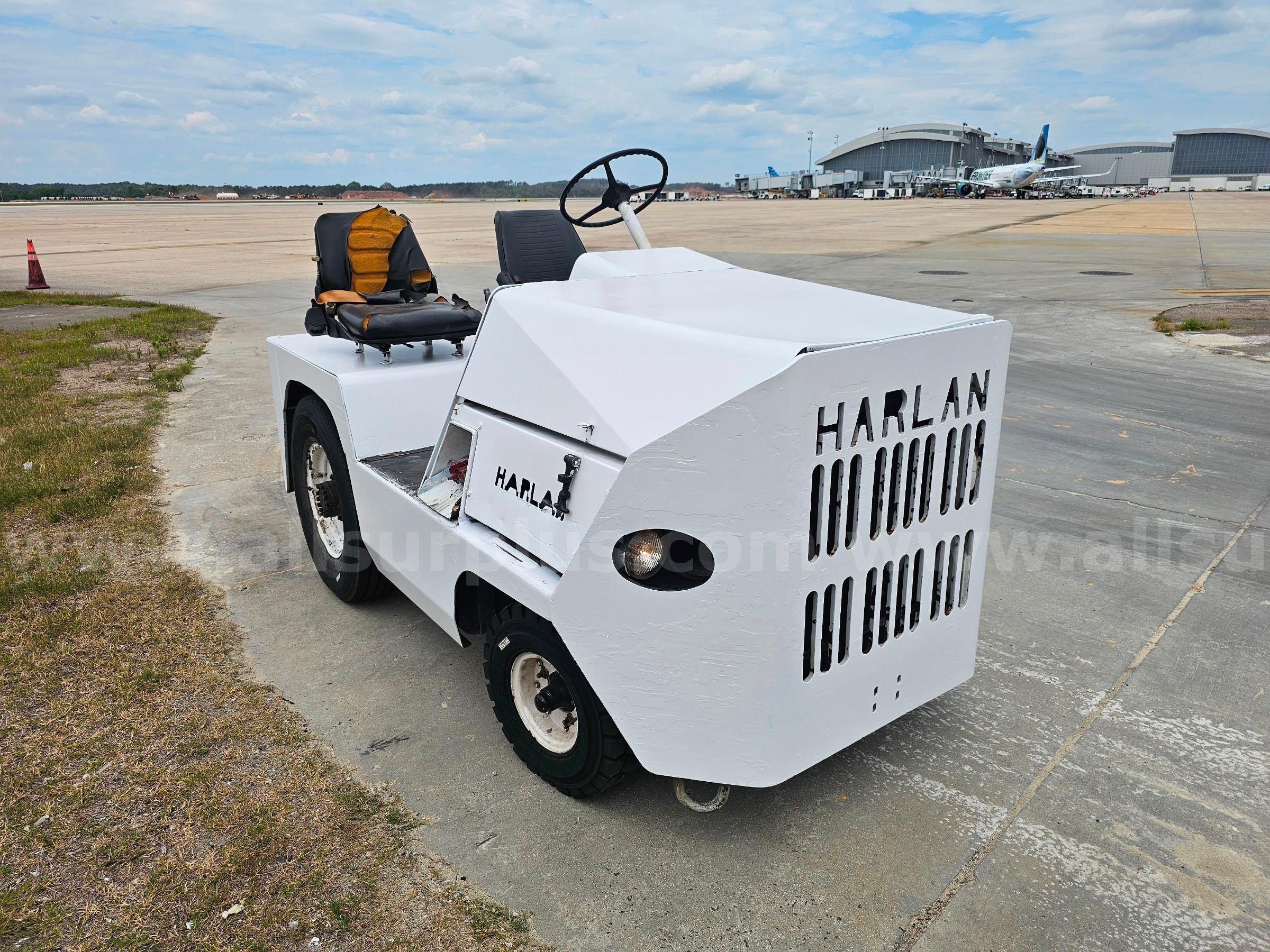 2000 Harlan HTAG50 Bag Tug Harlan HTAG50 Government Surplus Auction - Photo #4