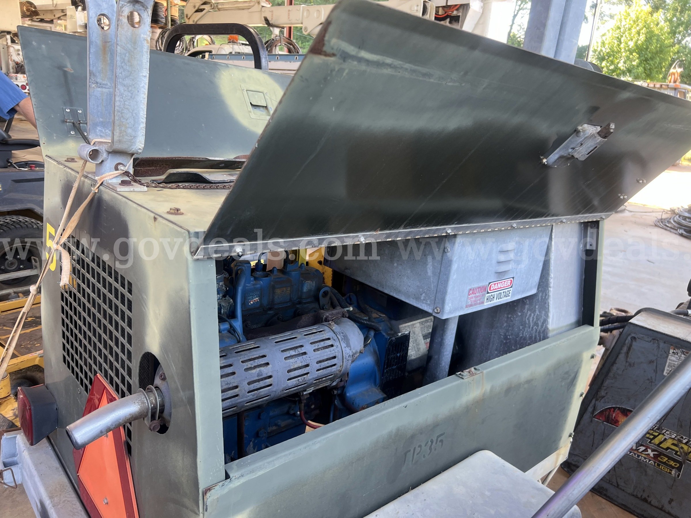 Light Towers / Light Tower Generators