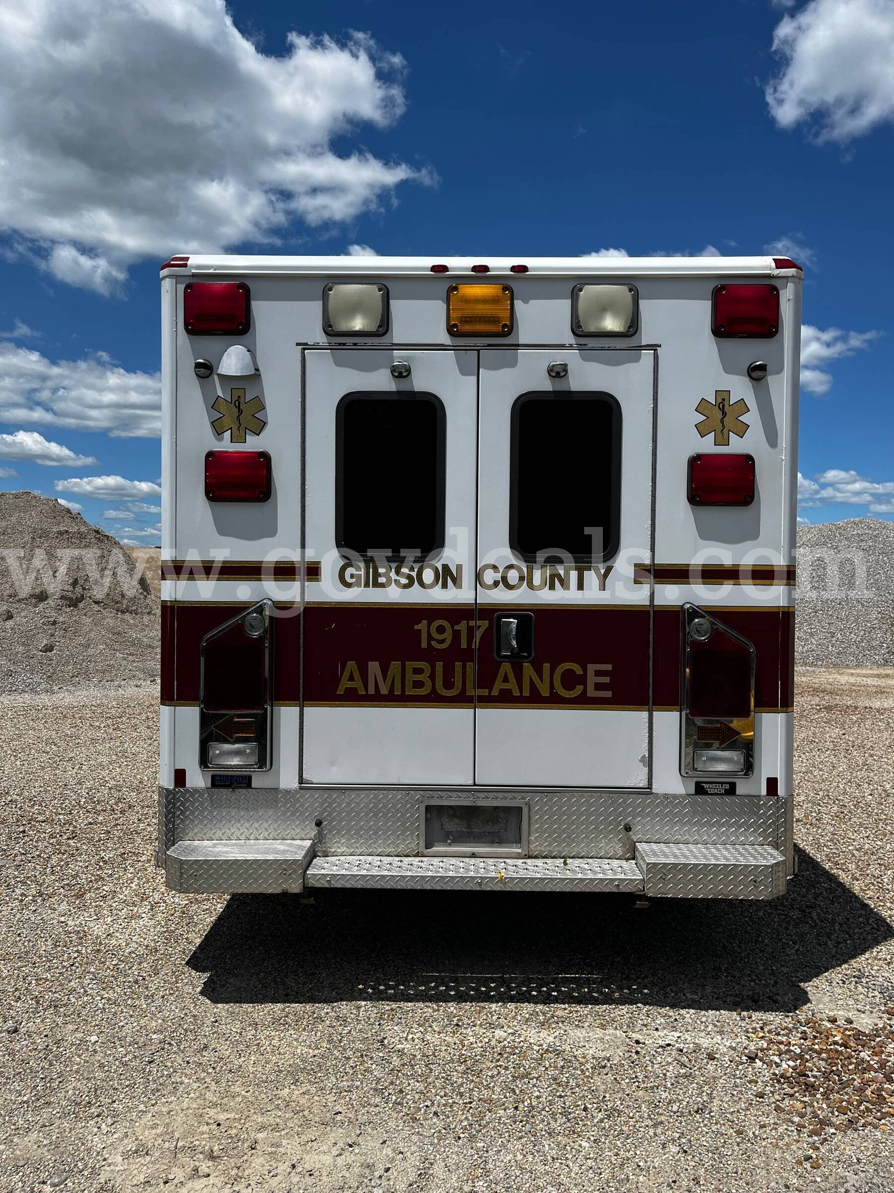 2013 Ford Econoline E-350 Super Duty Type III Ambulance Ford E-350 Government Surplus Auction - Photo #3