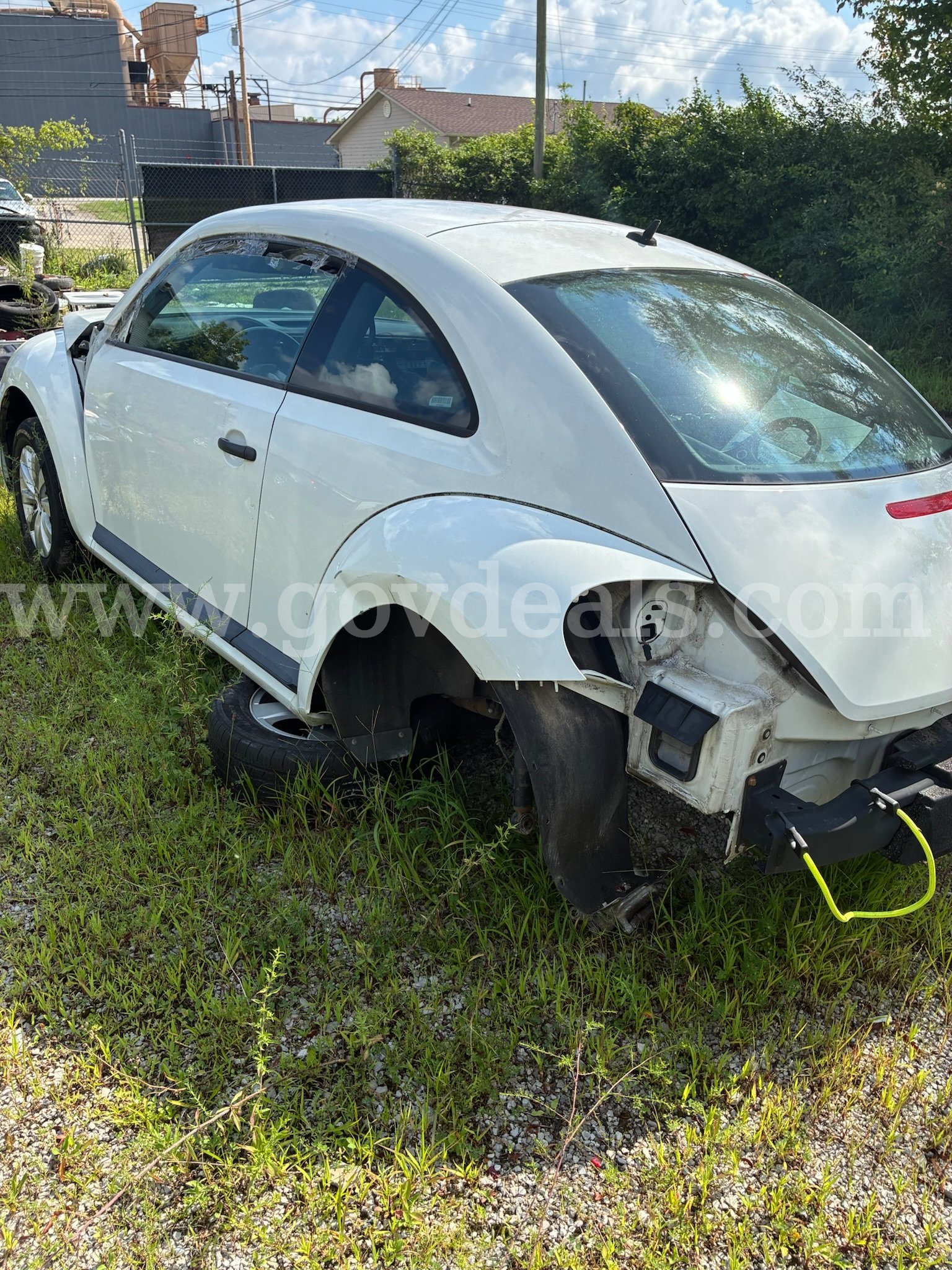 2014 Volkswagen Beetle 1.8T Volkswagen Beetle Government Surplus Auction - Photo #4