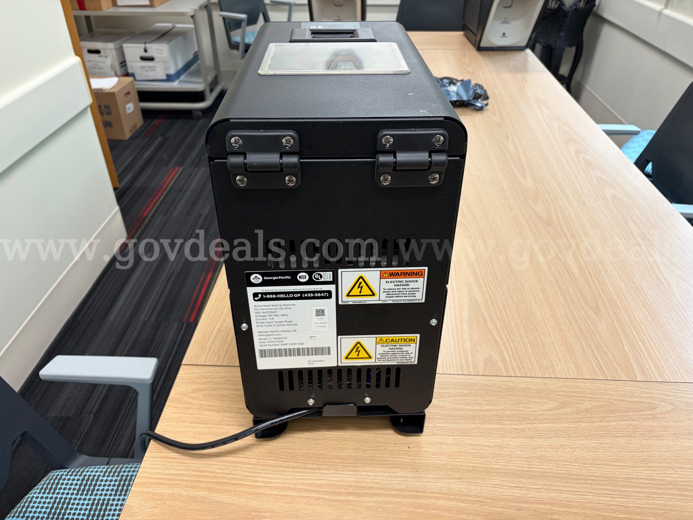 Georgia-Pacific AUTOSLR1 Automated Cup Sealer Beverage Lid Sealing Machine Georgia Pacific Z-100364-01 Government Surplus Auction - Photo #3