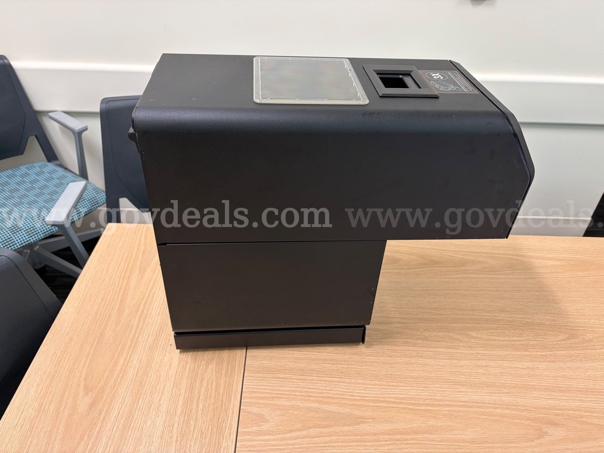 Georgia-Pacific AUTOSLR1 Automated Cup Sealer Beverage Lid Sealing Machine Georgia Pacific Z-100364-01 Government Surplus Auction - Photo #5