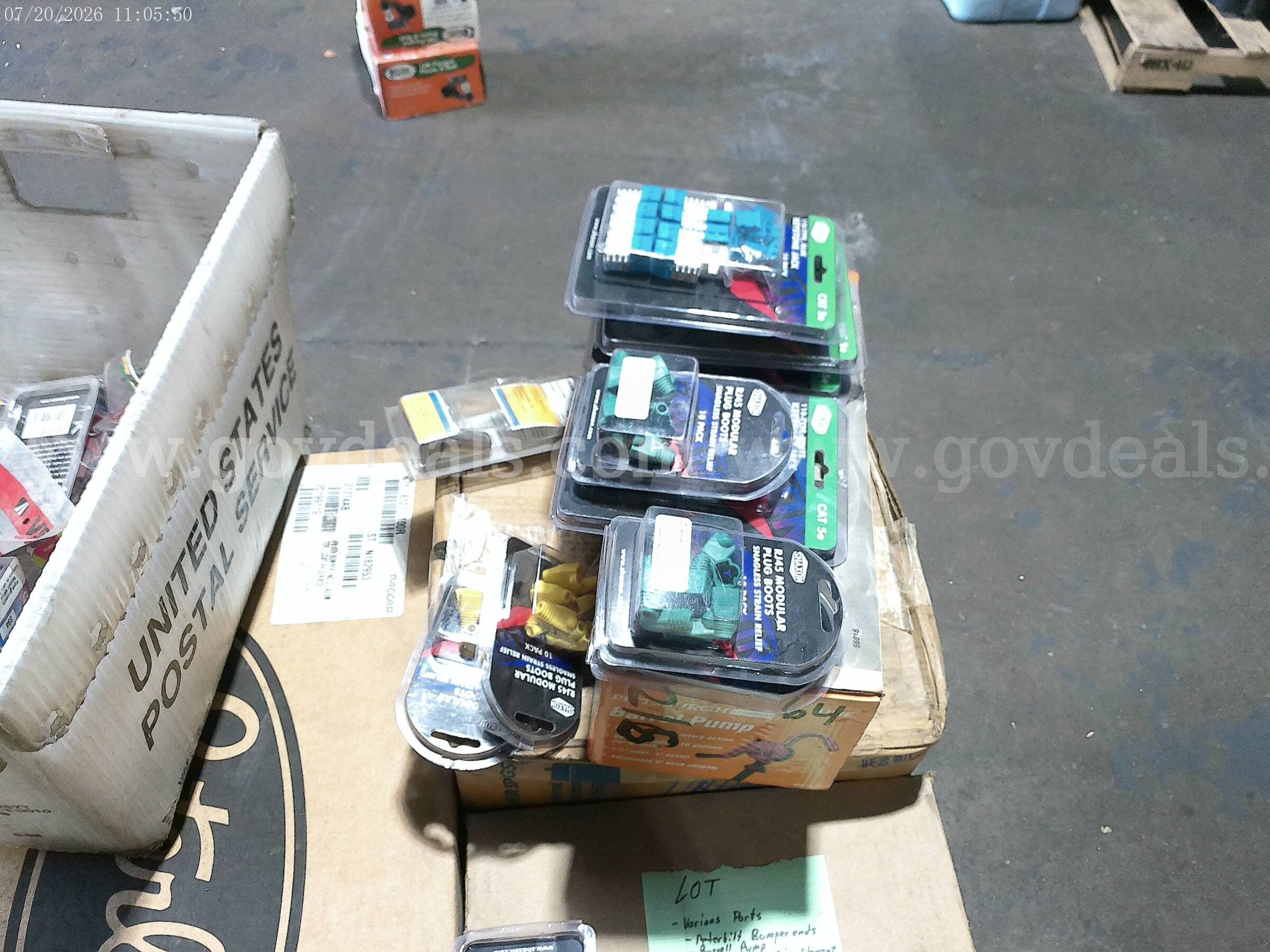 Various car parts   Government Surplus Auction - Photo #4