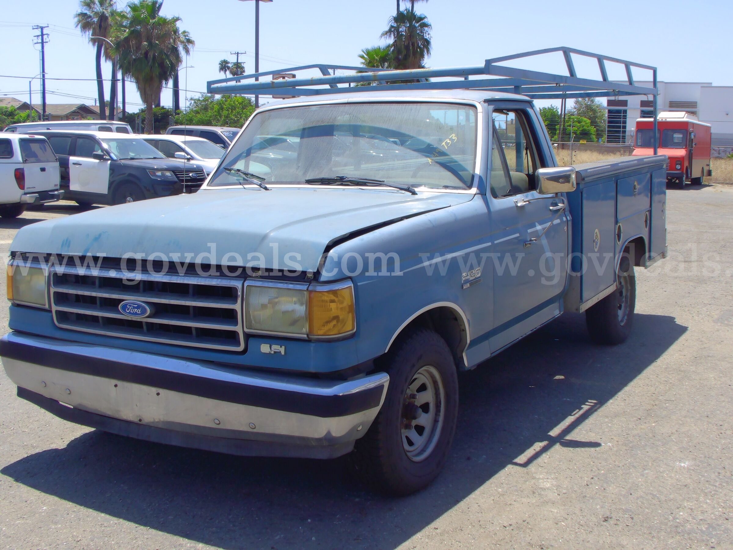 1990 Ford F-150 Reg. Cab Long Bed 2WD Ford F-150 Government Surplus Auction - Primary Photo