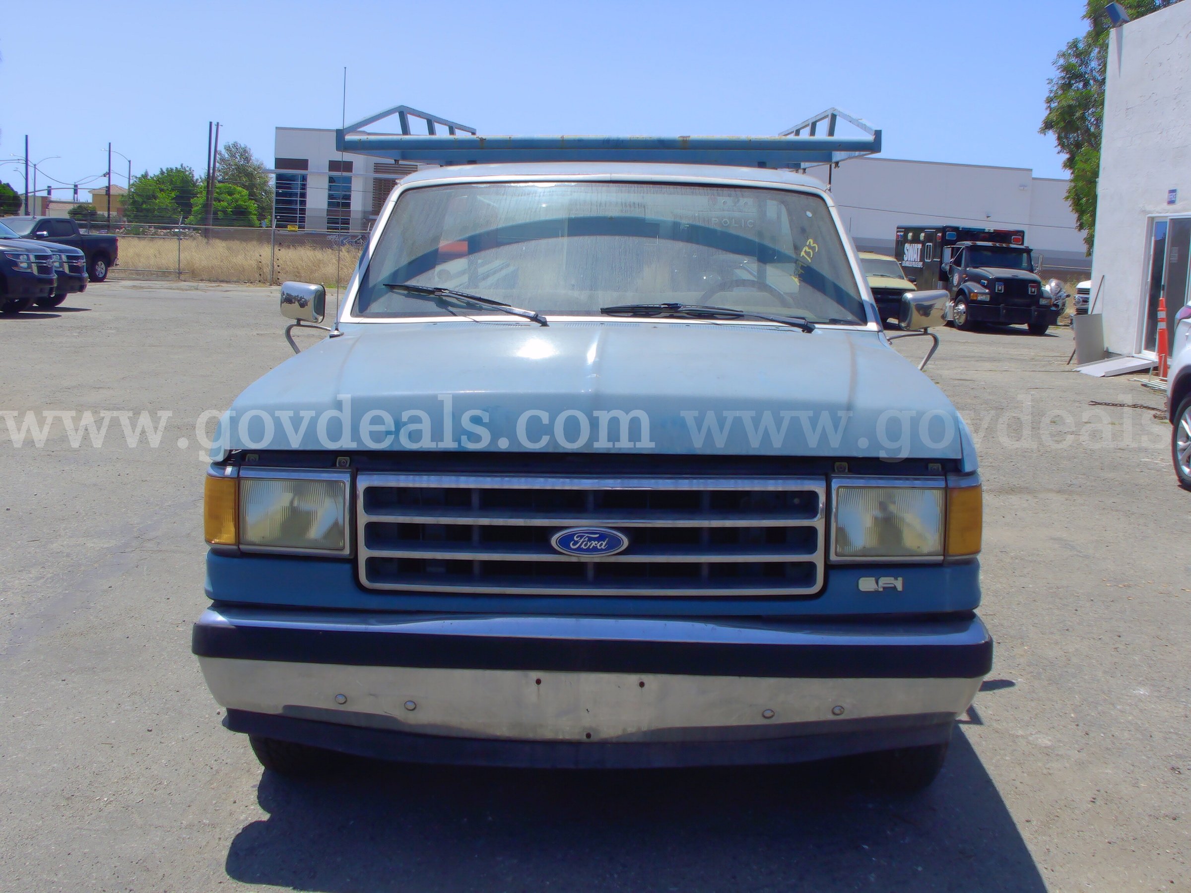 1990 Ford F-150 Reg. Cab Long Bed 2WD Ford F-150 Government Surplus Auction - Photo #3