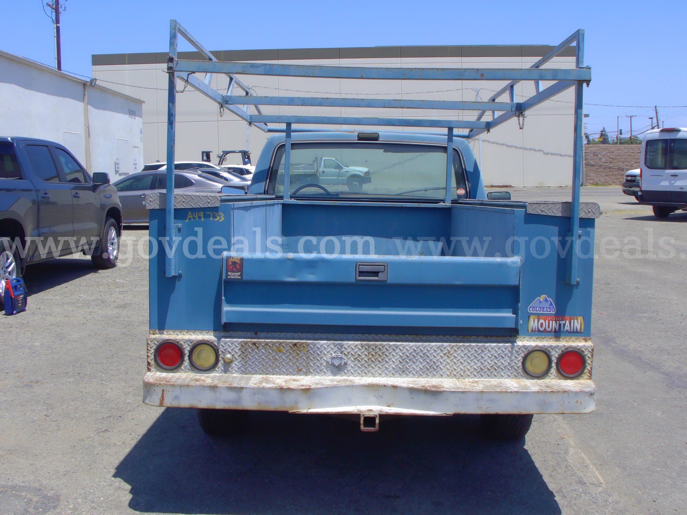 1990 Ford F-150 Reg. Cab Long Bed 2WD Ford F-150 Government Surplus Auction - Photo #5