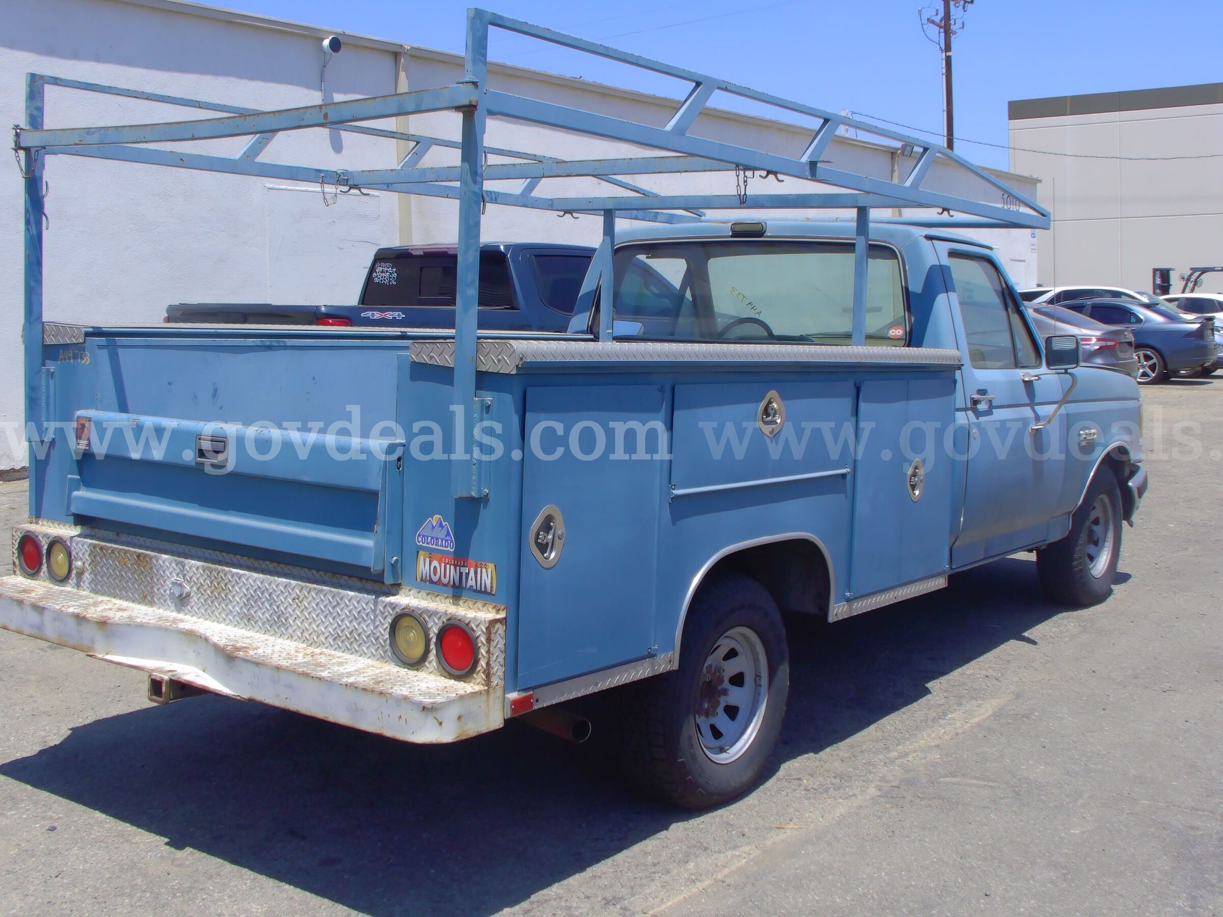 1990 Ford F-150 Reg. Cab Long Bed 2WD Ford F-150 Government Surplus Auction - Photo #6