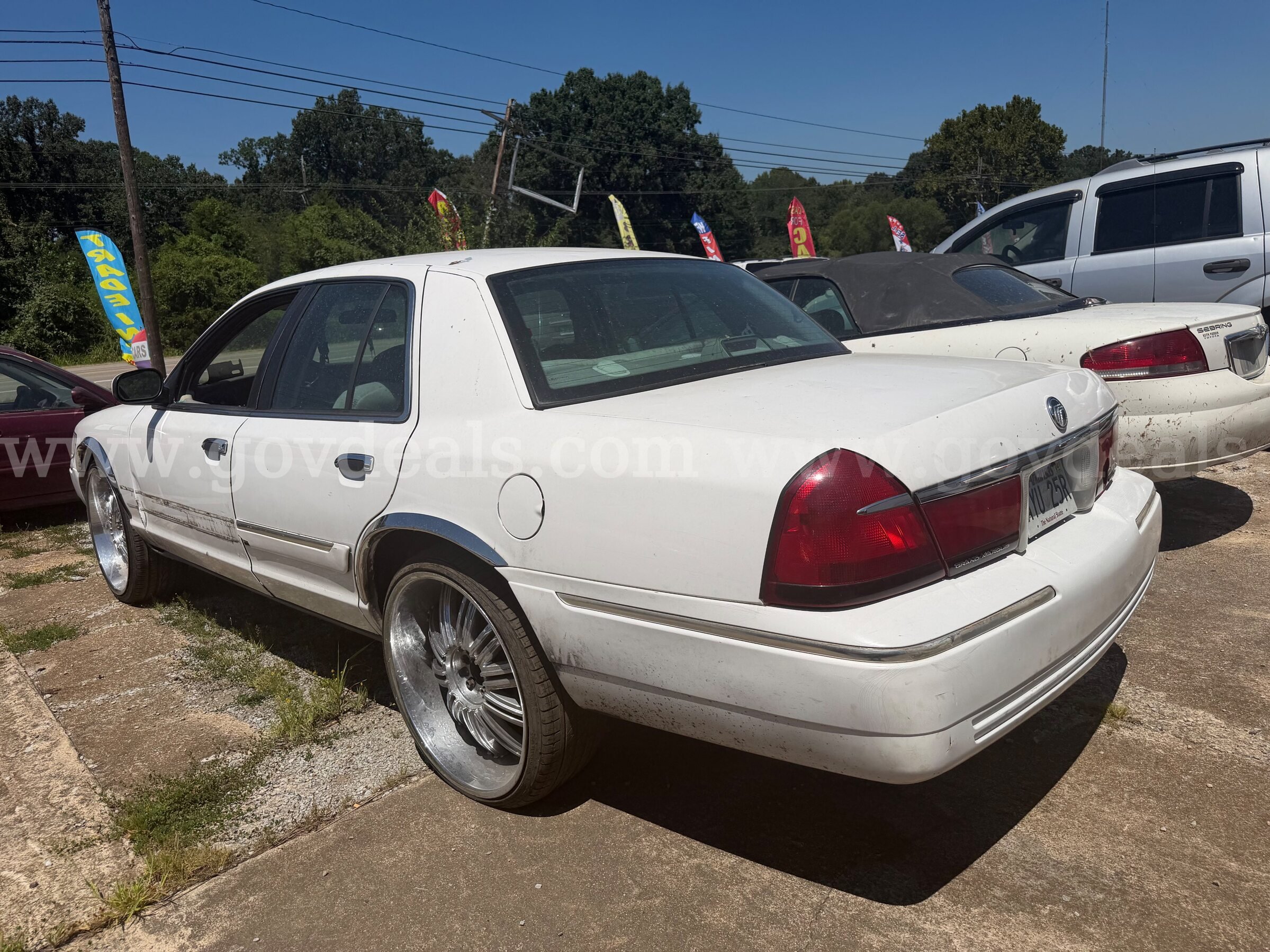 2000 Mercury Grand Marquis GS Mercury Grand Marquis Government Surplus Auction - Photo #3