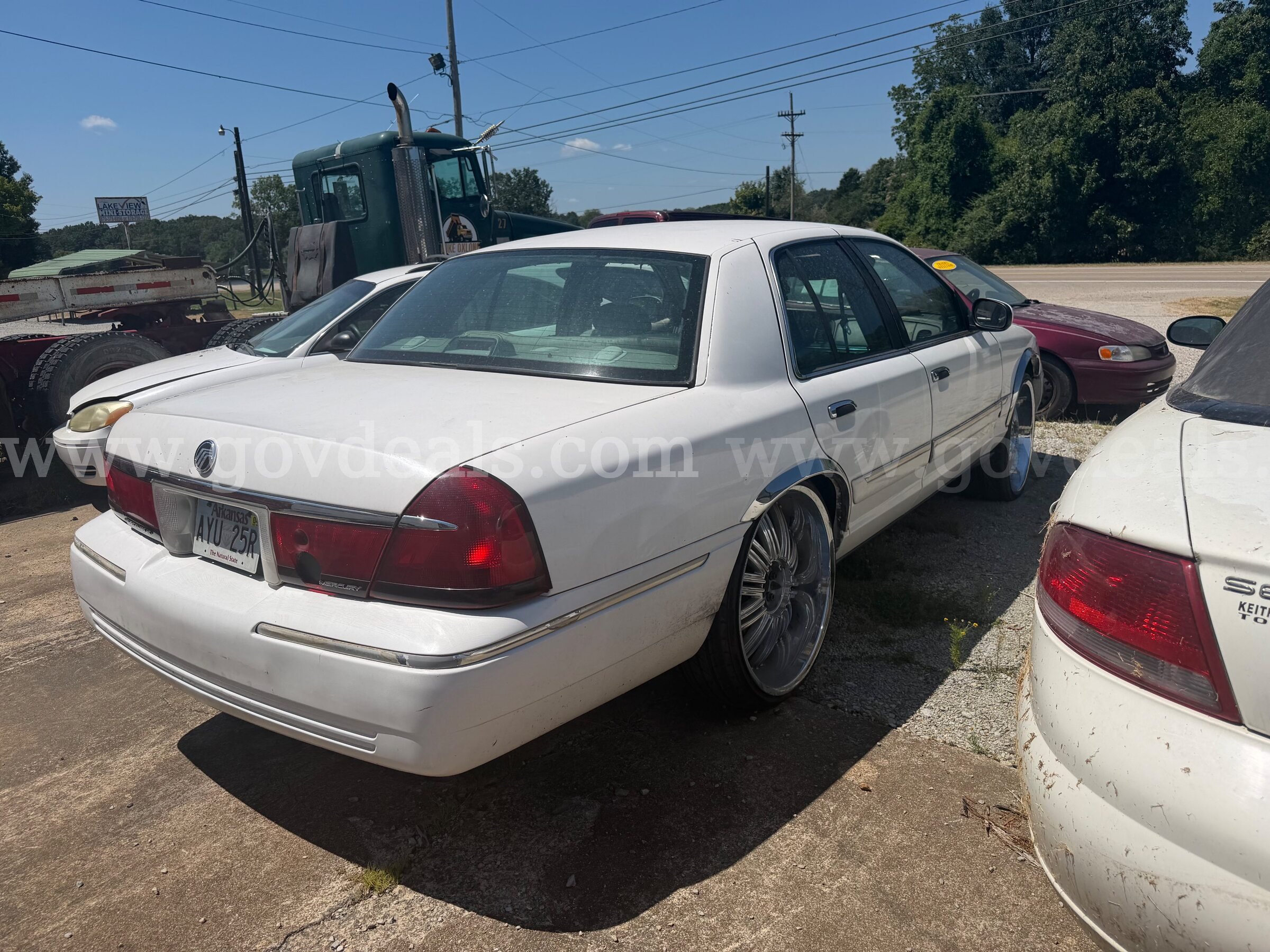 2000 Mercury Grand Marquis GS Mercury Grand Marquis Government Surplus Auction - Photo #4